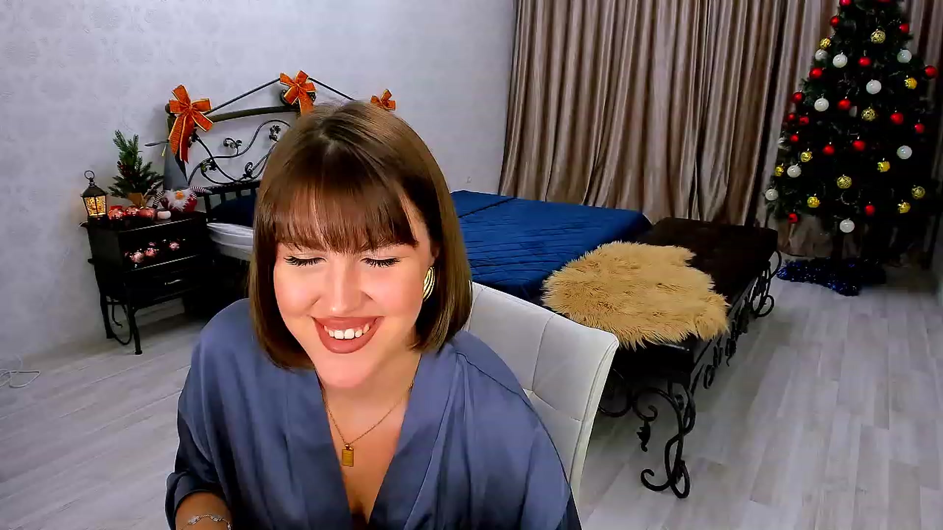 Gallery image thumbnail from GracePanther's myfreecams stream on, 12/23/2022, 05:29 image 2 of 20