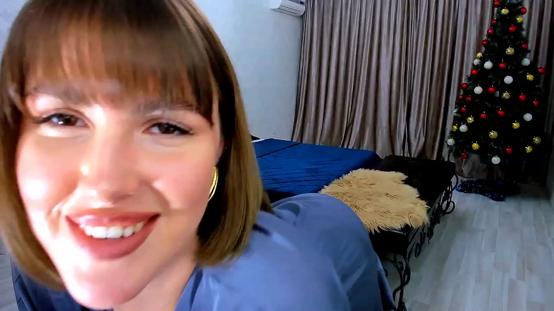 Gallery image thumbnail from GracePanther's myfreecams stream on, 12/23/2022, 05:29 image 19 of 20