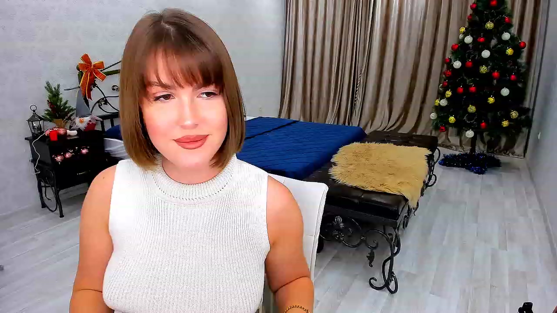 Gallery image thumbnail from GracePanther's myfreecams stream on, 12/26/2022, 05:36 image 14 of 20