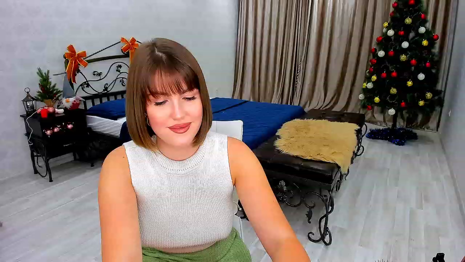 Gallery image thumbnail from GracePanther's myfreecams stream on, 12/26/2022, 05:36 image 10 of 20