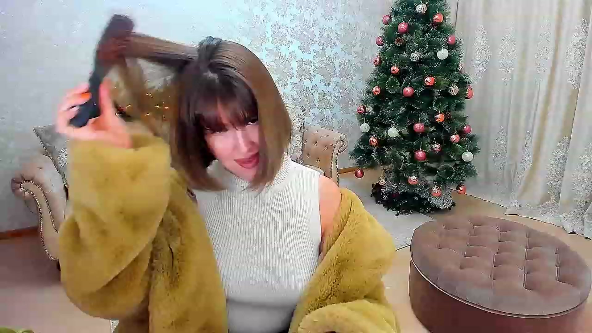 Gallery image thumbnail from GracePanther's myfreecams stream on, 12/27/2022, 01:52 image 3 of 20