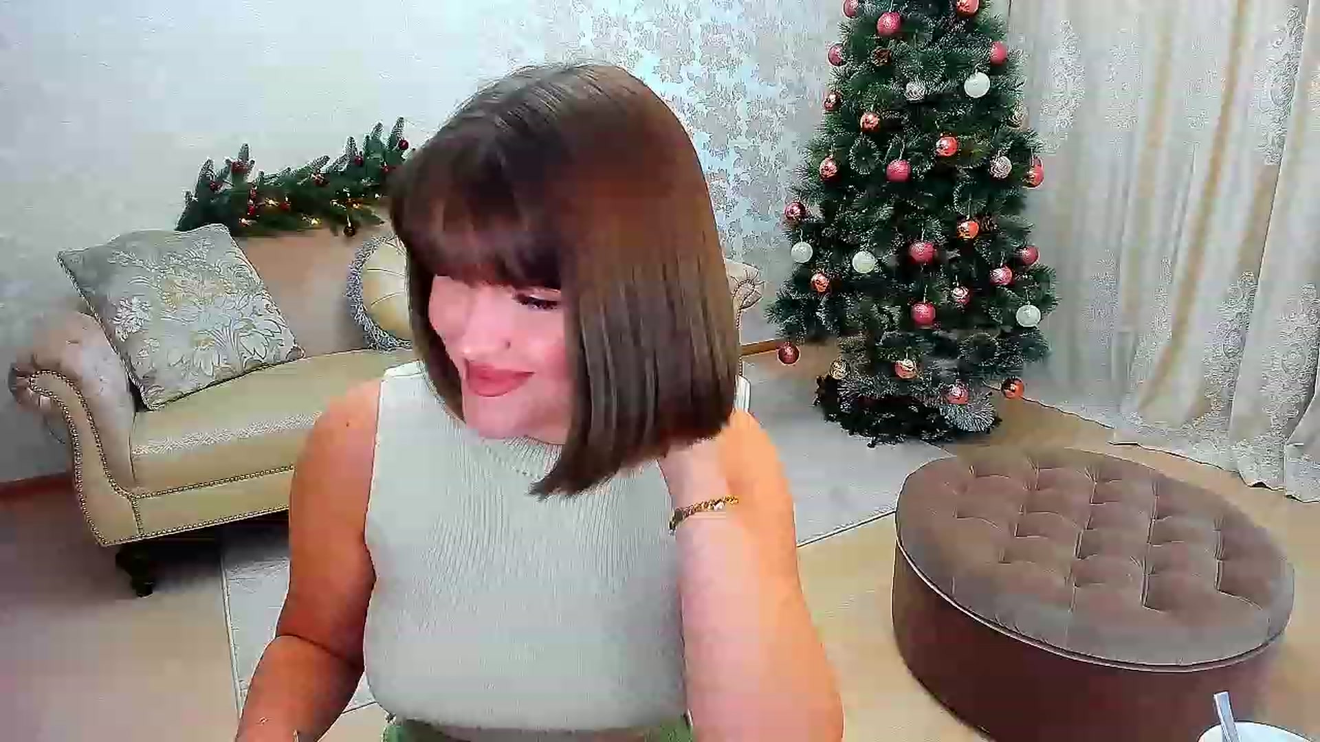 Gallery image thumbnail from GracePanther's myfreecams stream on, 12/27/2022, 04:07 image 2 of 20
