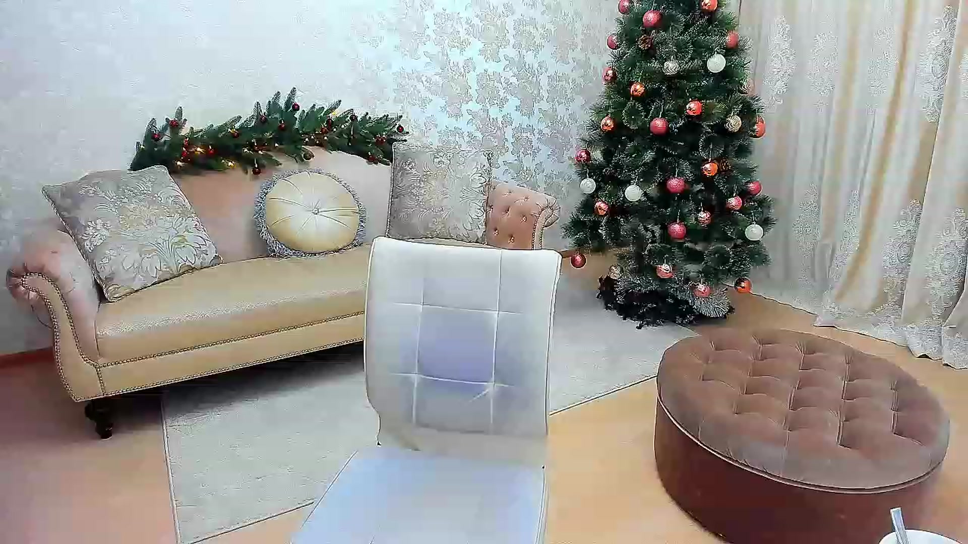 Gallery image thumbnail from GracePanther's myfreecams stream on, 12/27/2022, 04:07 image 4 of 20