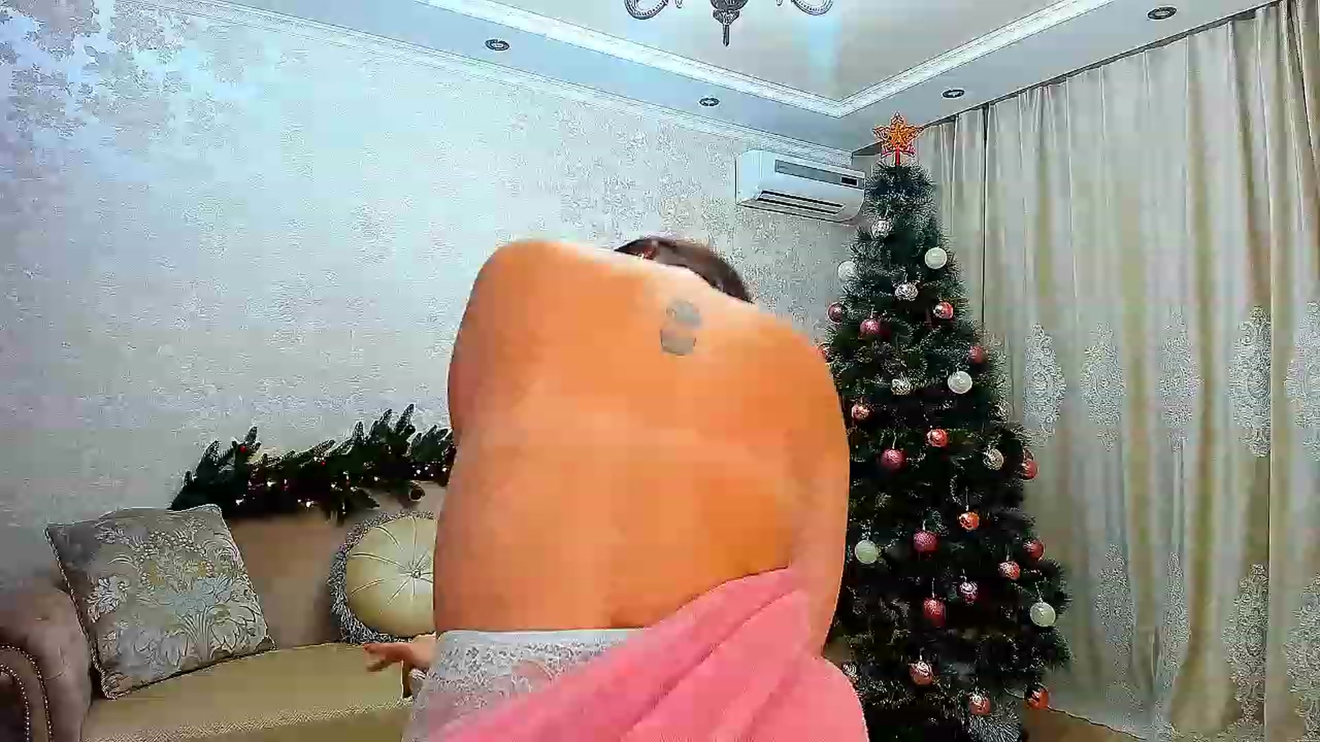 Gallery image thumbnail from GracePanther's myfreecams stream on, 12/27/2022, 04:07 image 5 of 20