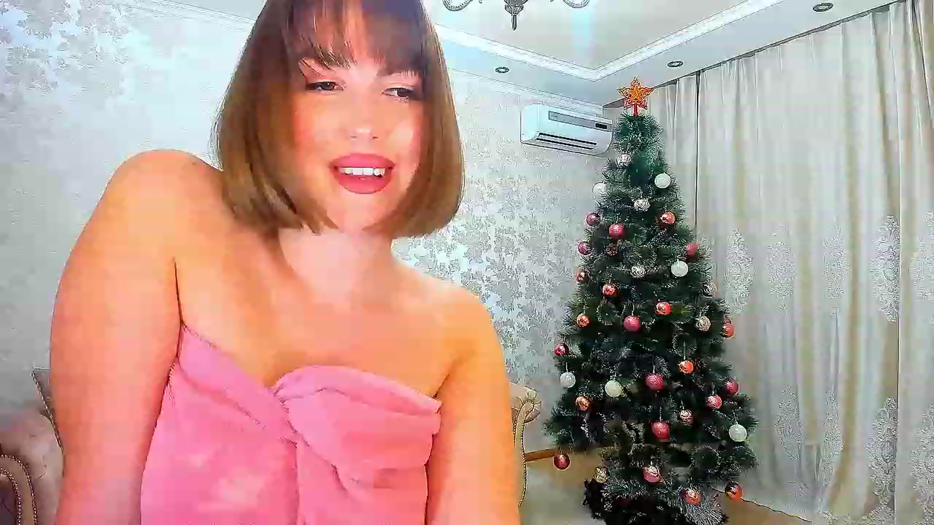 Gallery image thumbnail from GracePanther's myfreecams stream on, 12/27/2022, 04:07 image 9 of 20