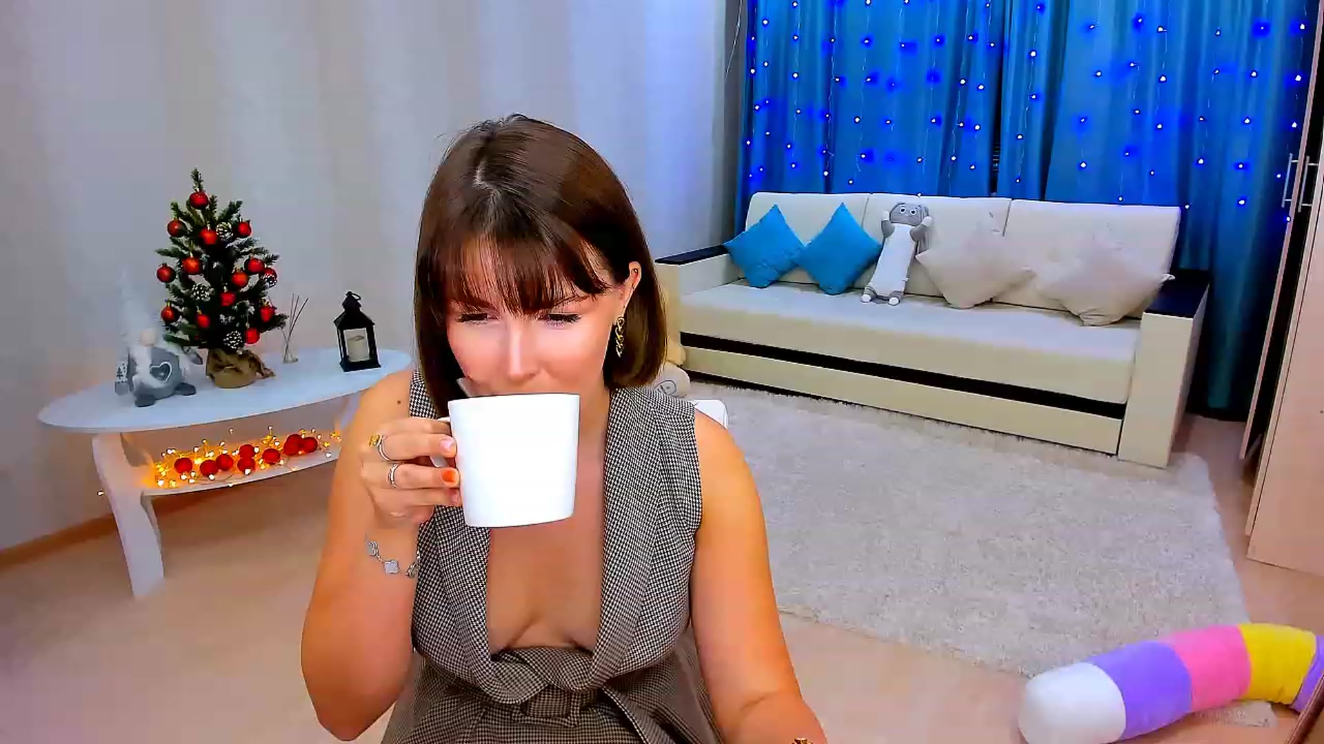 Gallery image thumbnail from GracePanther's myfreecams stream on, 12/29/2022, 05:02 image 9 of 20