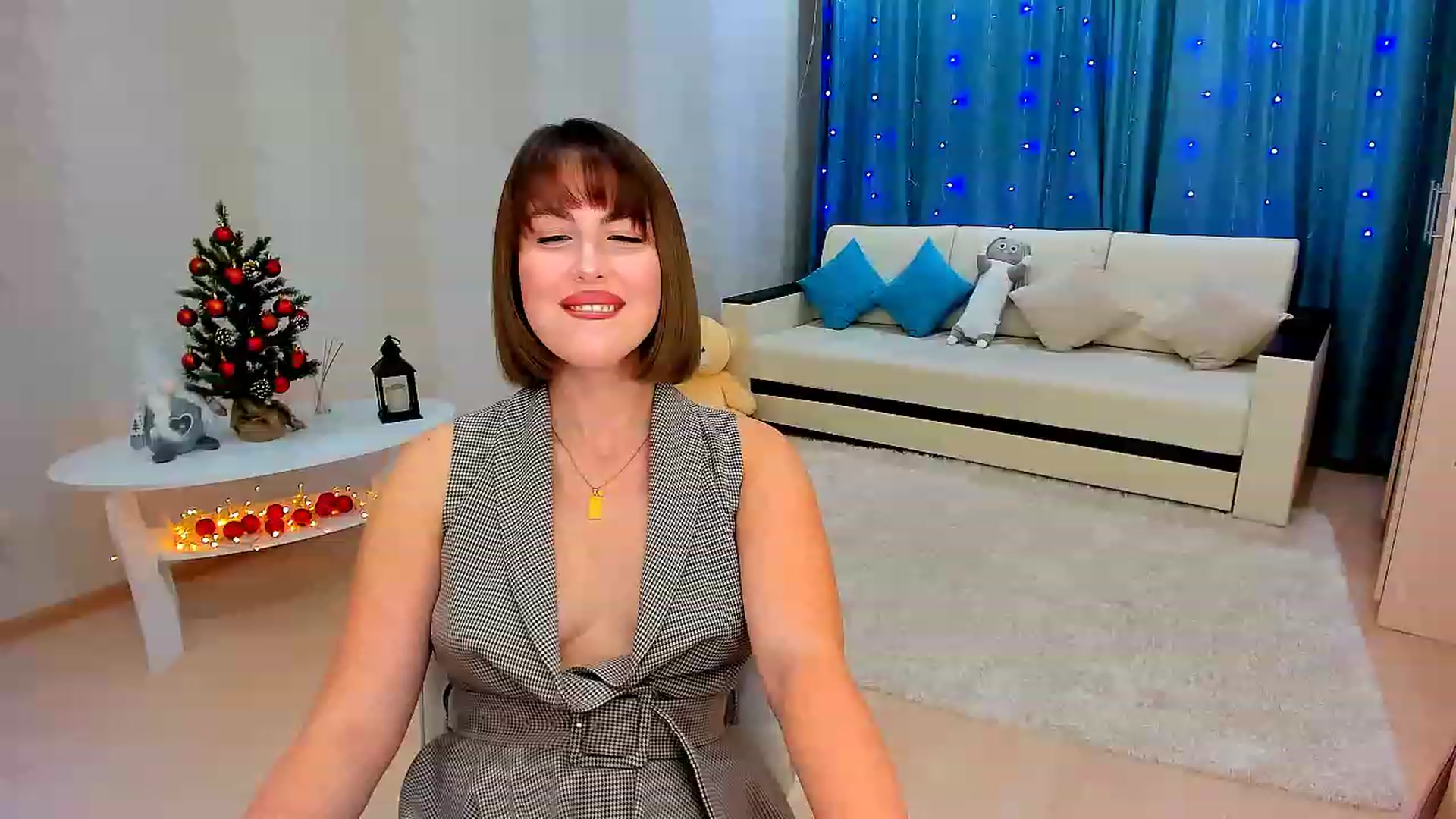 Gallery image thumbnail from GracePanther's myfreecams stream on, 12/29/2022, 07:01 image 18 of 20