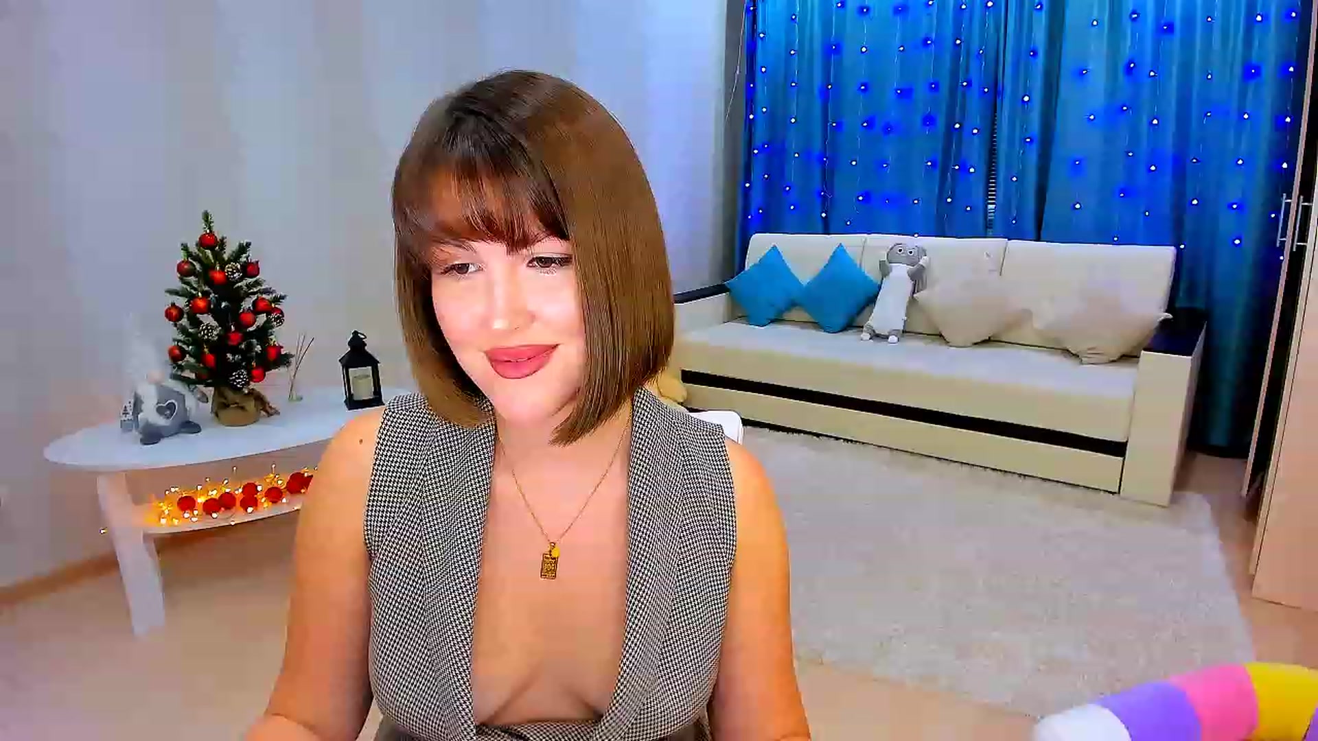 Gallery image thumbnail from GracePanther's myfreecams stream on, 12/29/2022, 07:01 image 3 of 20