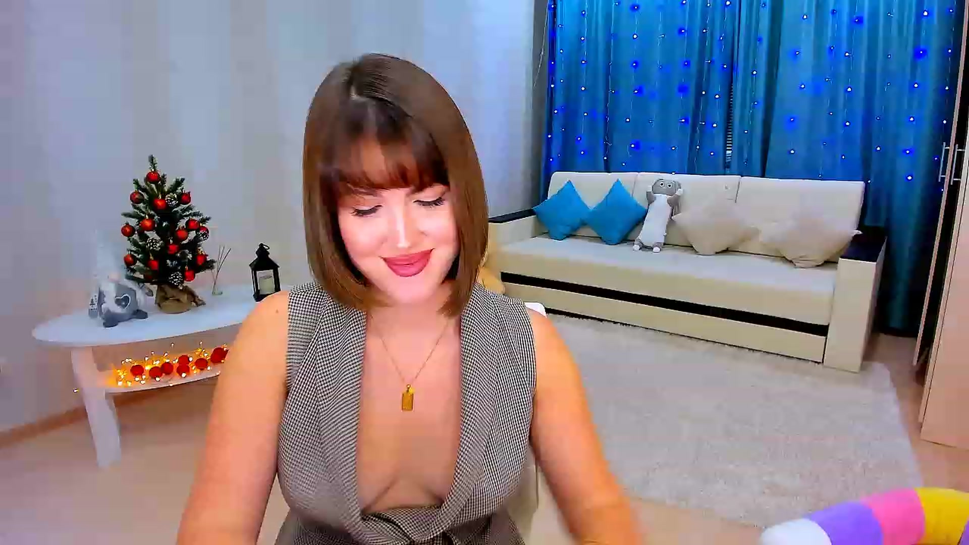 Gallery image thumbnail from GracePanther's myfreecams stream on, 12/29/2022, 07:01 image 1 of 20