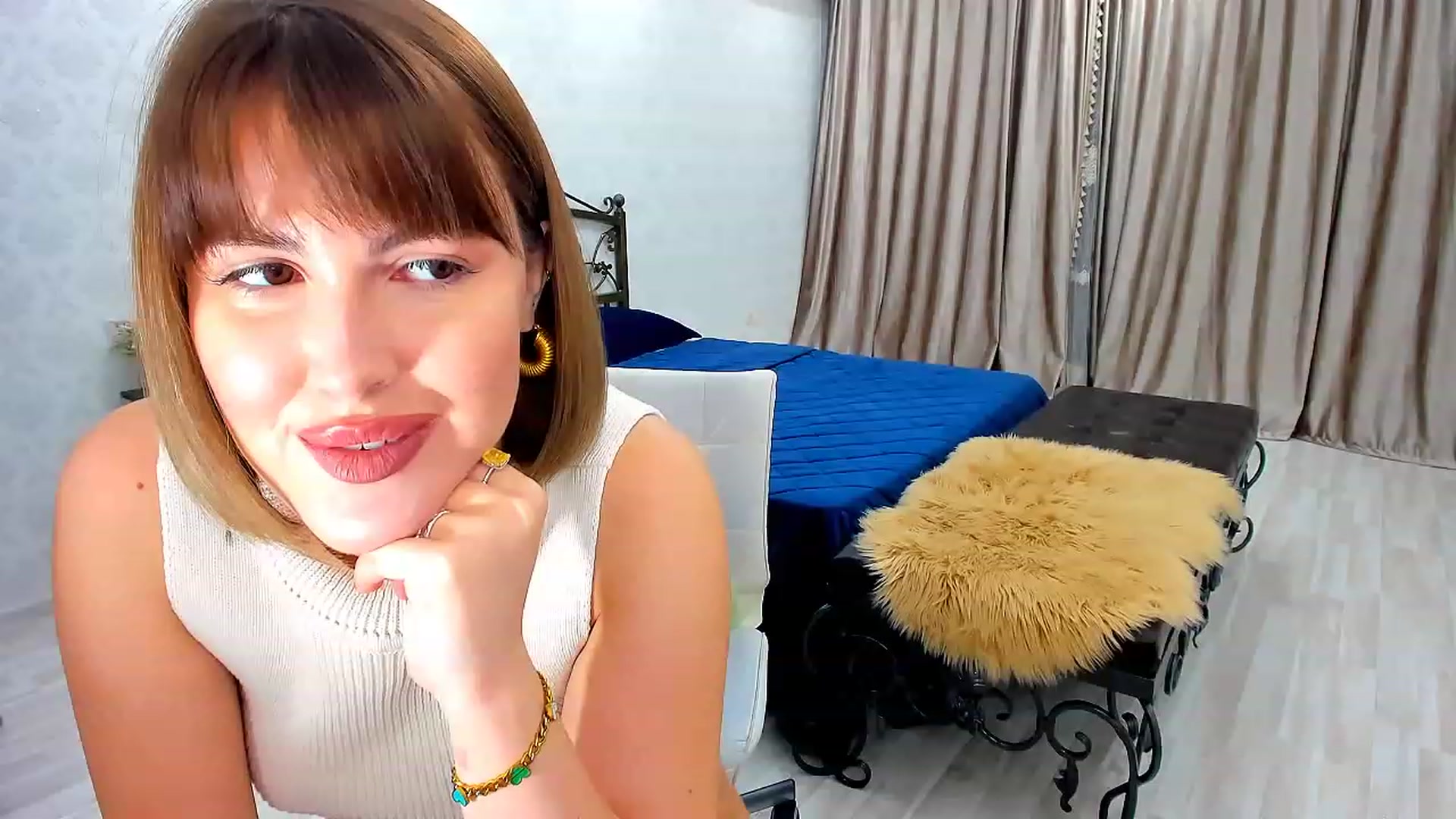 Gallery image thumbnail from GracePanther's myfreecams stream on, 01/23/2023, 04:28 image 13 of 20