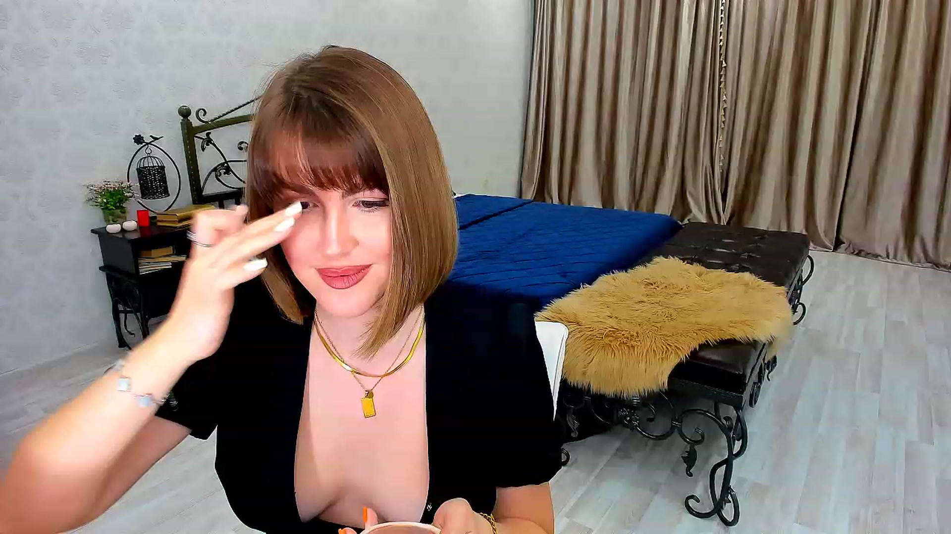 Gallery image thumbnail from GracePanther's myfreecams stream on, 01/31/2023, 06:19 image 7 of 20