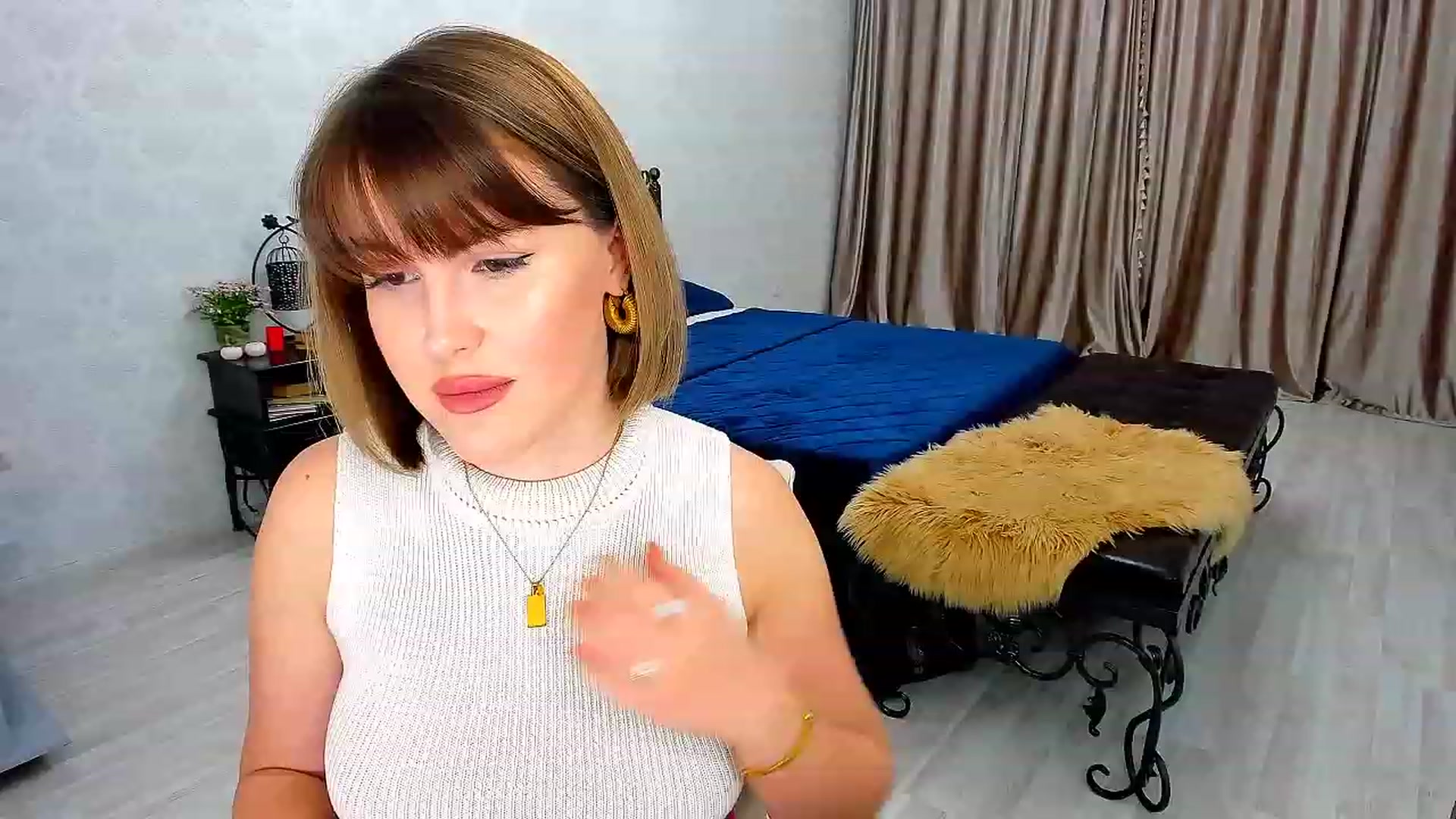 Gallery image thumbnail from GracePanther's myfreecams stream on, 02/01/2023, 04:00 image 12 of 20