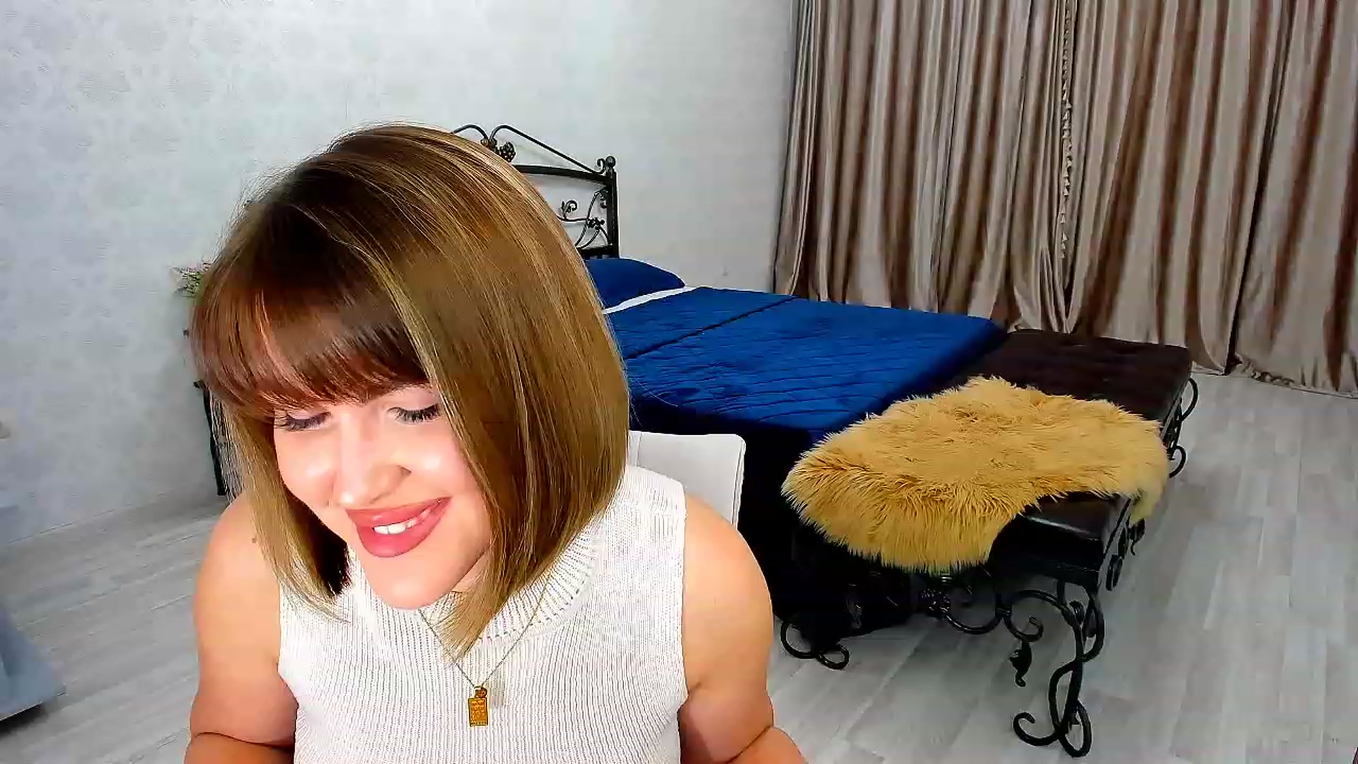 Gallery image thumbnail from GracePanther's myfreecams stream on, 02/01/2023, 04:00 image 14 of 20