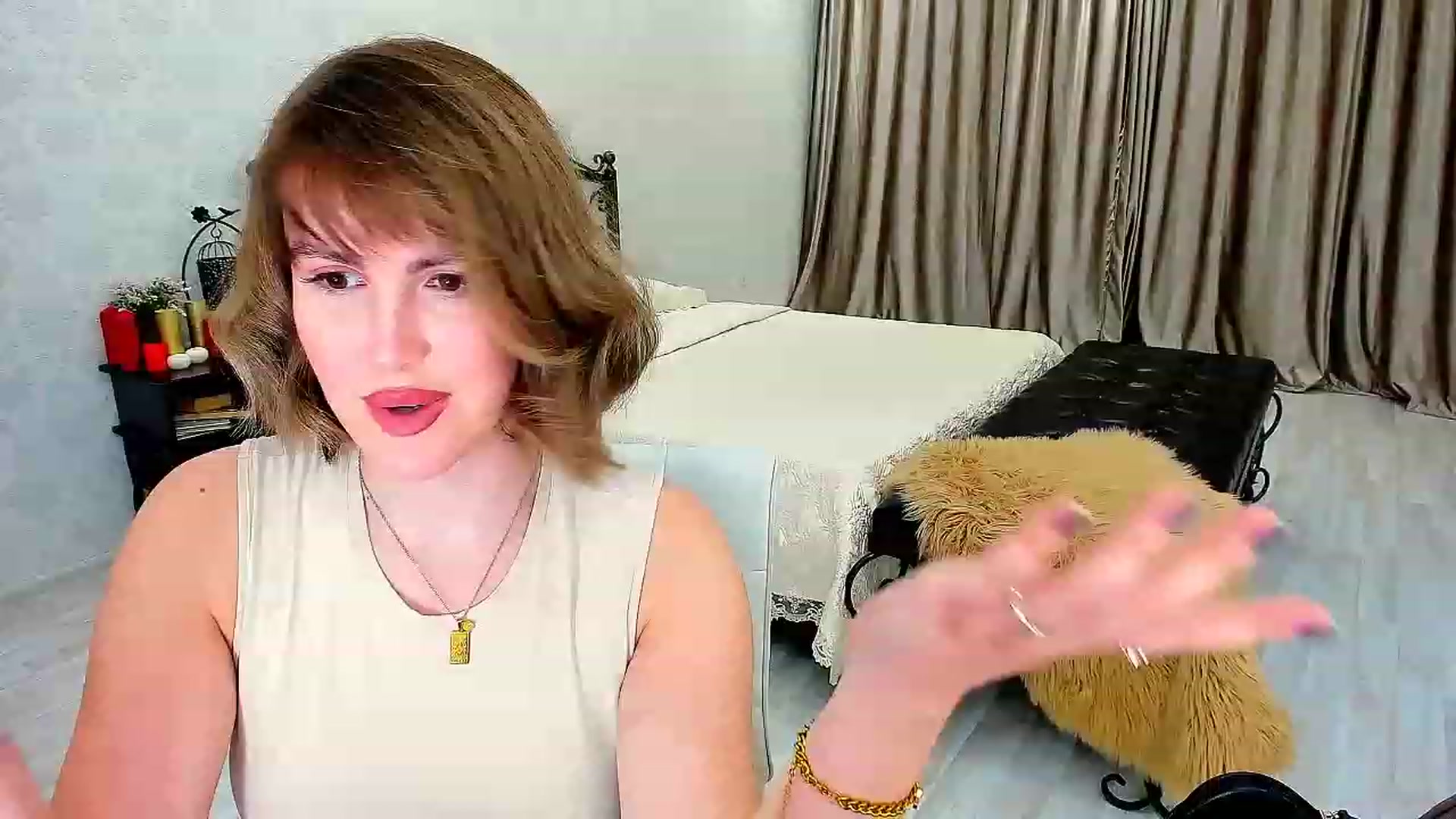 Gallery image thumbnail from GracePanther's myfreecams stream on, 02/14/2023, 08:09 image 17 of 20