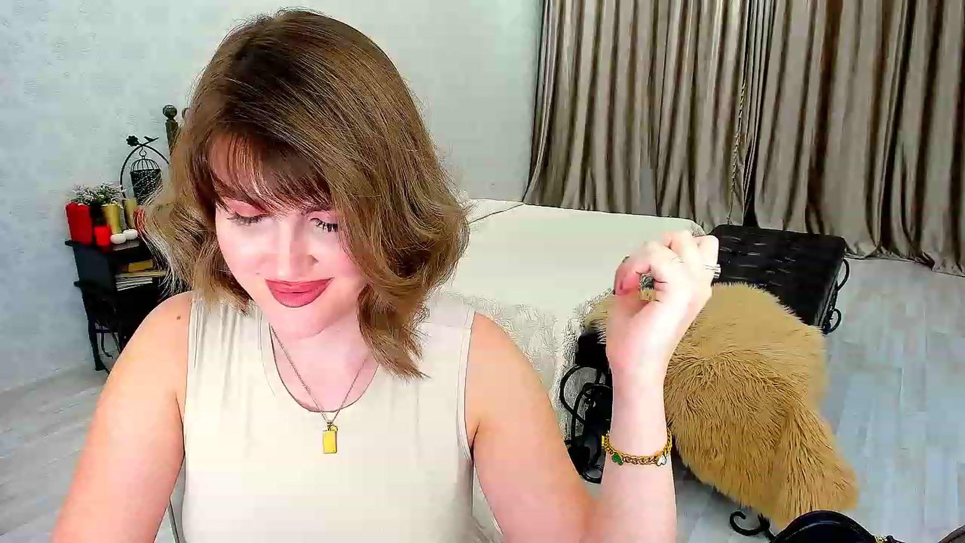 Gallery image thumbnail from GracePanther's myfreecams stream on, 02/14/2023, 08:09 image 7 of 20
