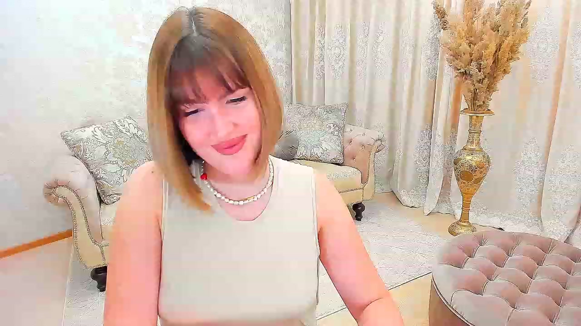 Gallery image thumbnail from GracePanther's myfreecams stream on, 03/08/2023, 07:18 image 10 of 20