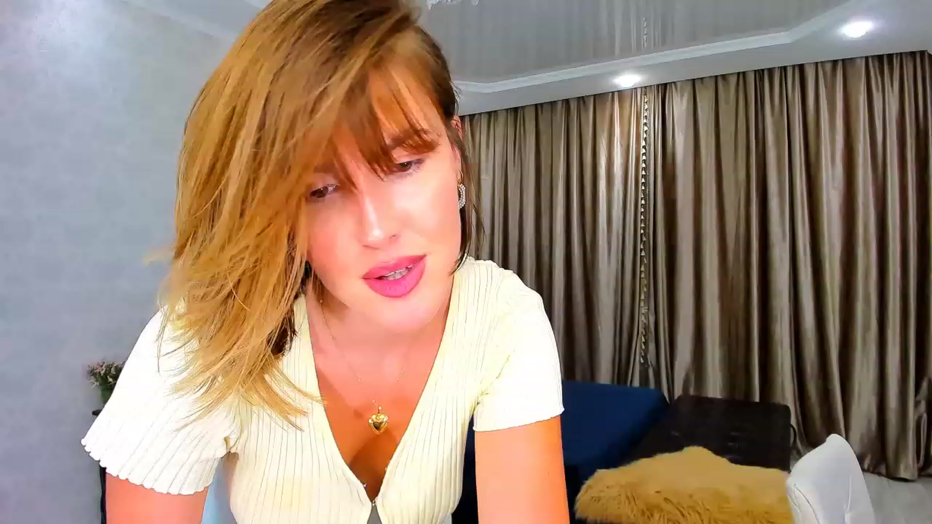 Gallery image thumbnail from GracePanther's myfreecams stream on, 07/10/2023, 08:04 image 11 of 20