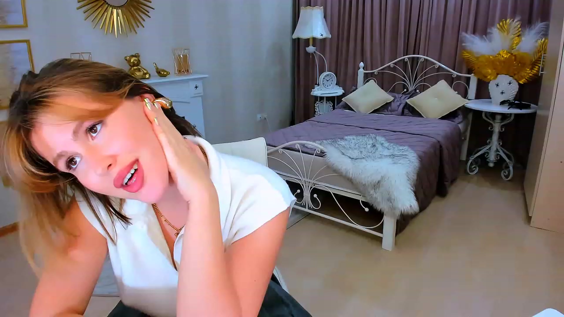 Gallery image thumbnail from GracePanther's myfreecams stream on, 10/30/2023, 07:45 image 9 of 20