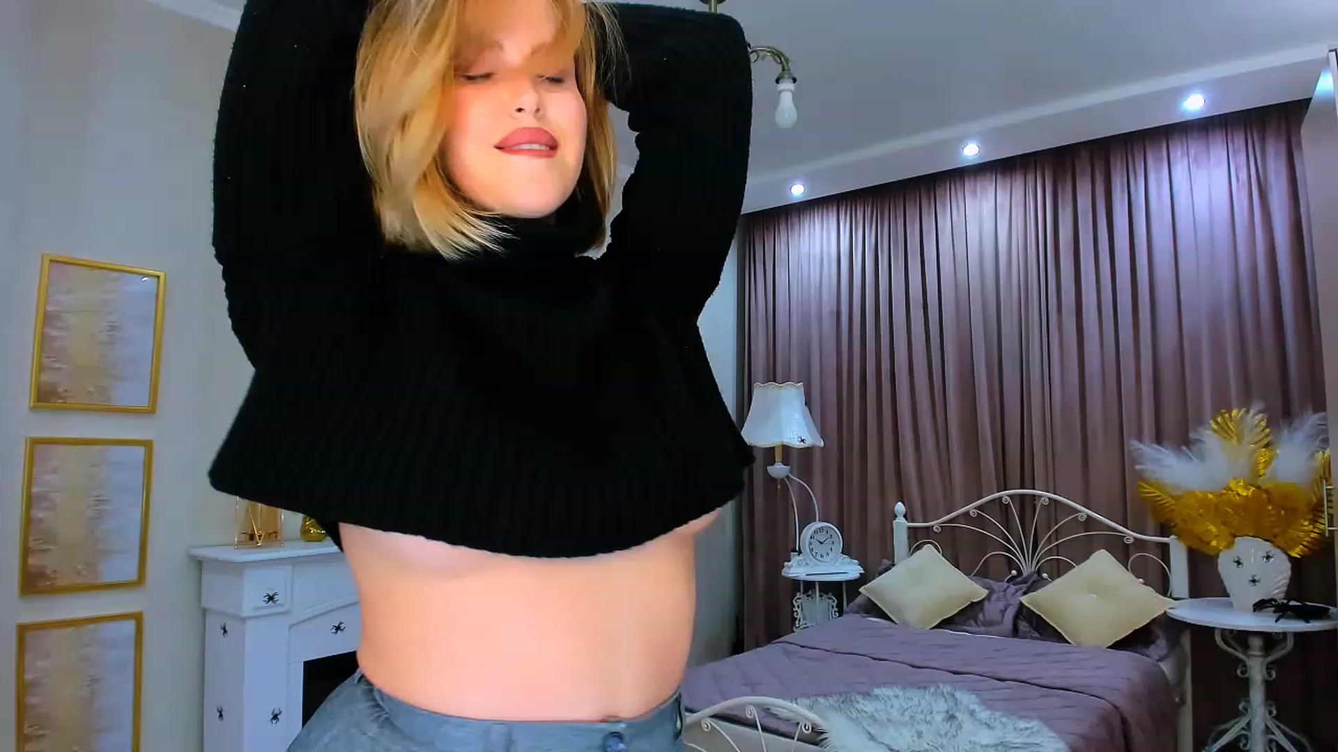 Gallery image thumbnail from GracePanther's myfreecams stream on, 10/30/2023, 09:27 image 9 of 20