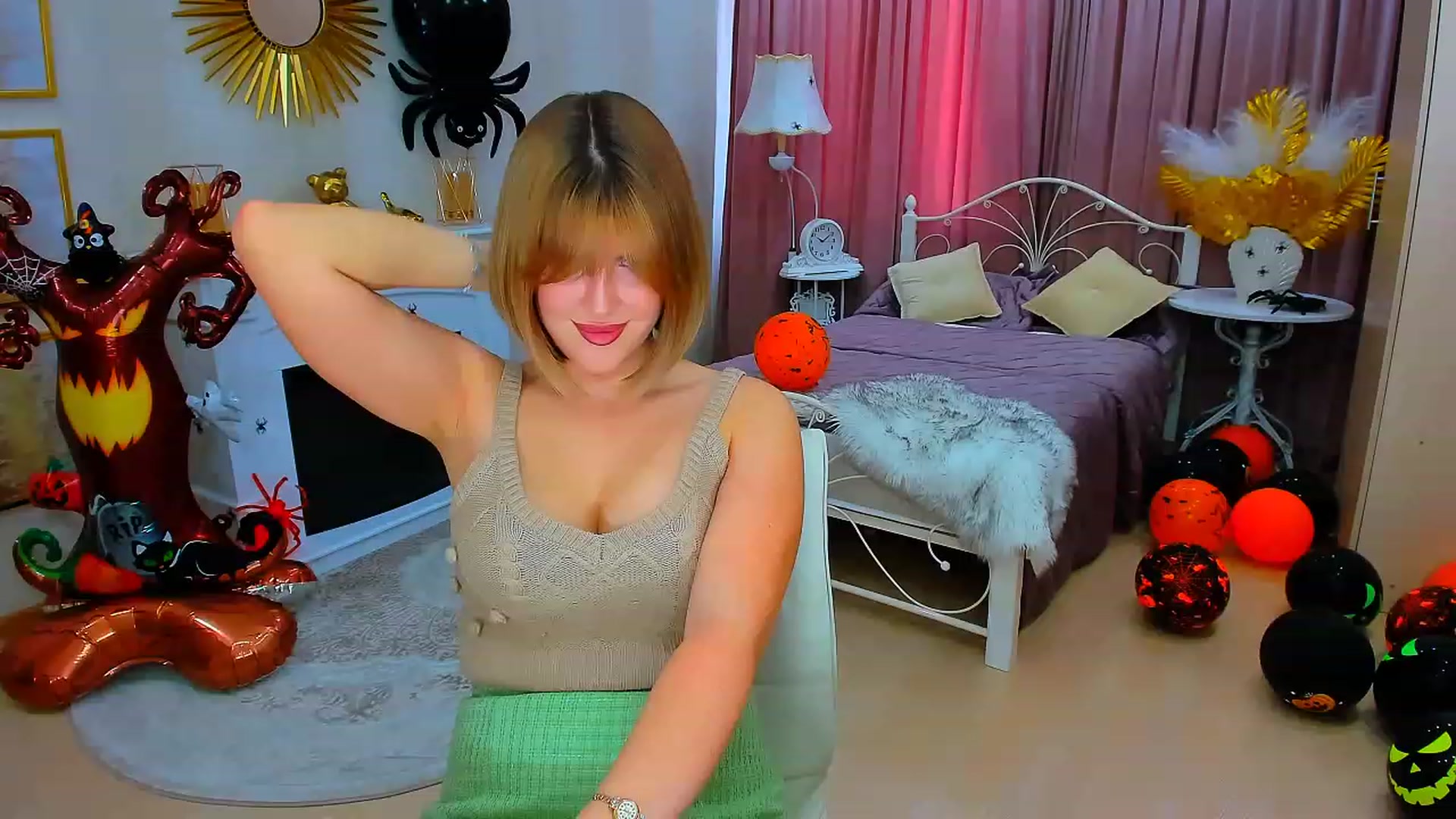 Gallery image thumbnail from GracePanther's myfreecams stream on, 11/02/2023, 09:48 image 4 of 20