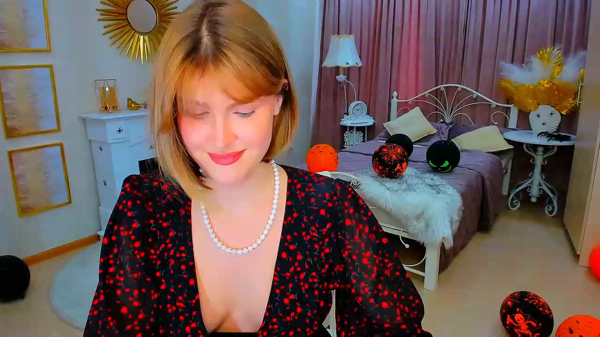 Gallery image thumbnail from GracePanther's myfreecams stream on, 11/03/2023, 08:11 image 18 of 20
