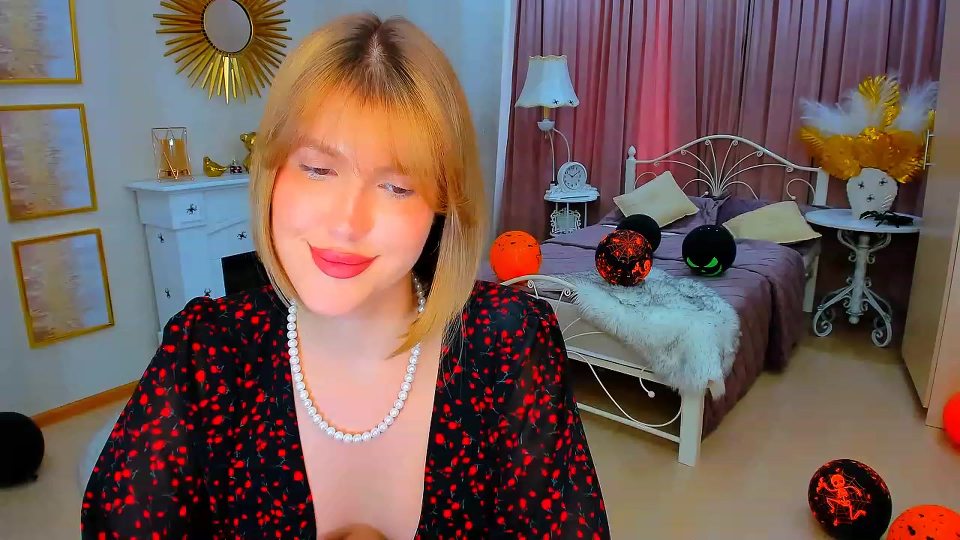 Gallery image thumbnail from GracePanther's myfreecams stream on, 11/03/2023, 08:11 image 9 of 20