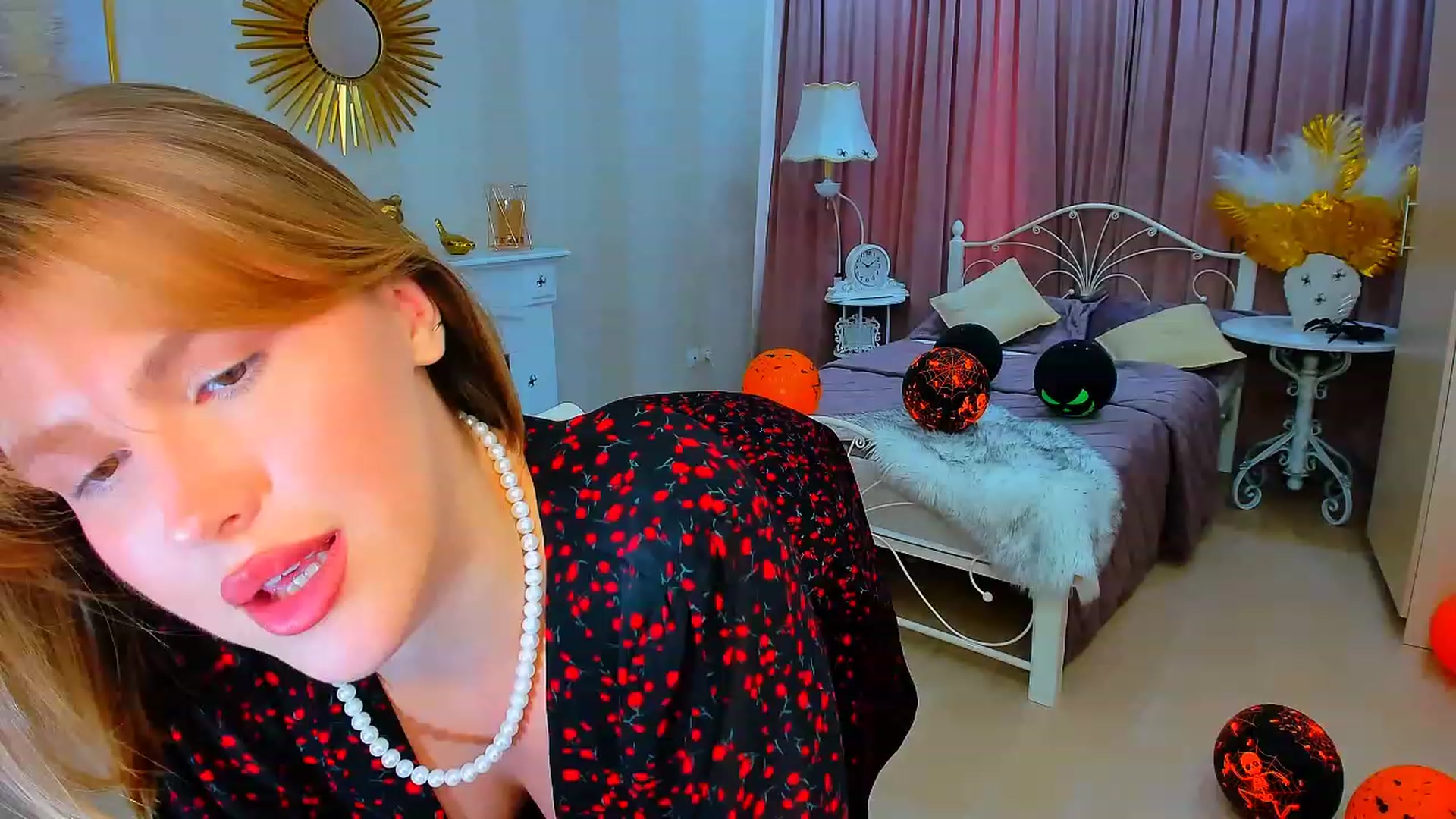 Gallery image thumbnail from GracePanther's myfreecams stream on, 11/03/2023, 08:11 image 11 of 20