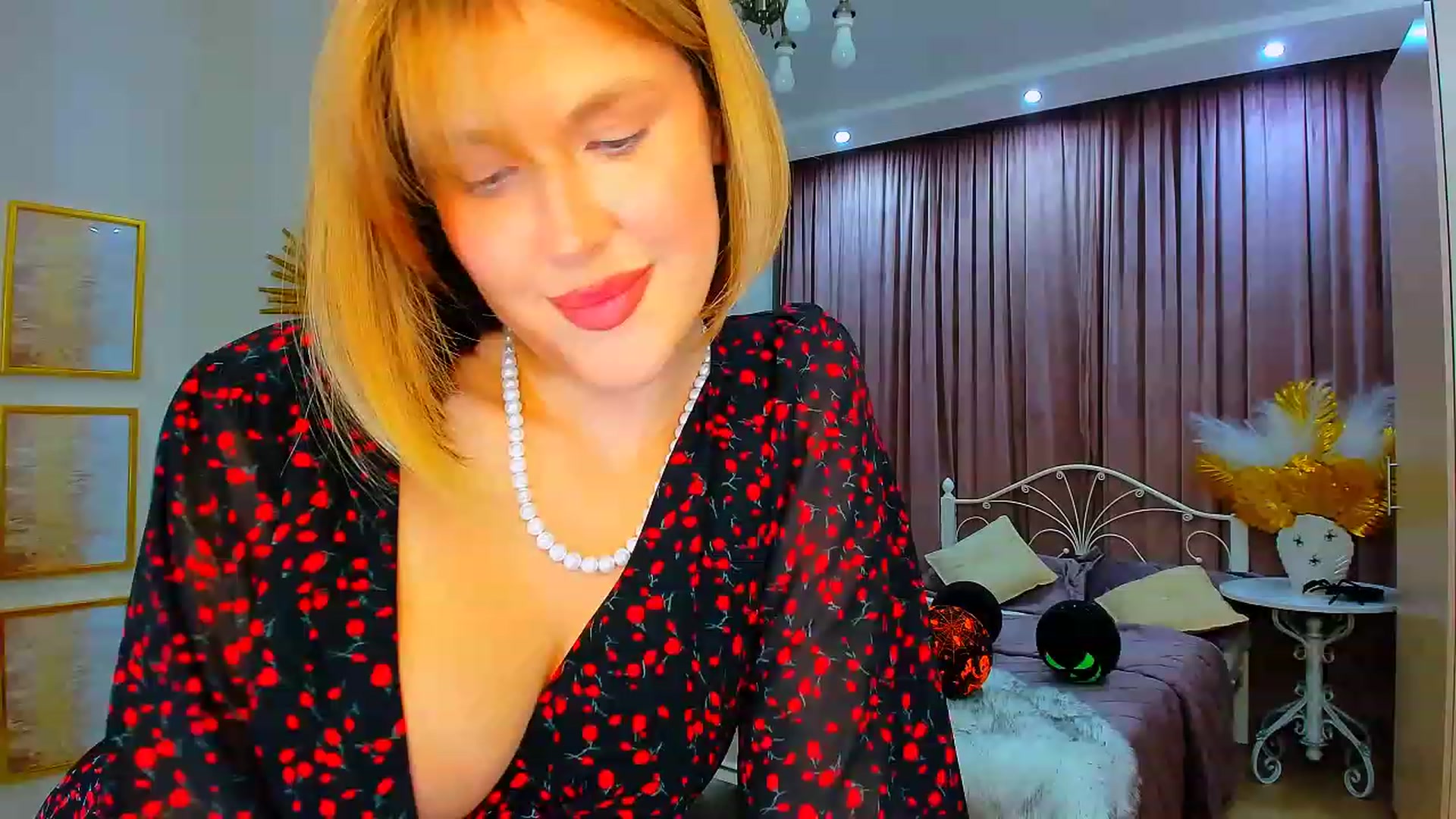 Gallery image thumbnail from GracePanther's myfreecams stream on, 11/03/2023, 09:48 image 3 of 20