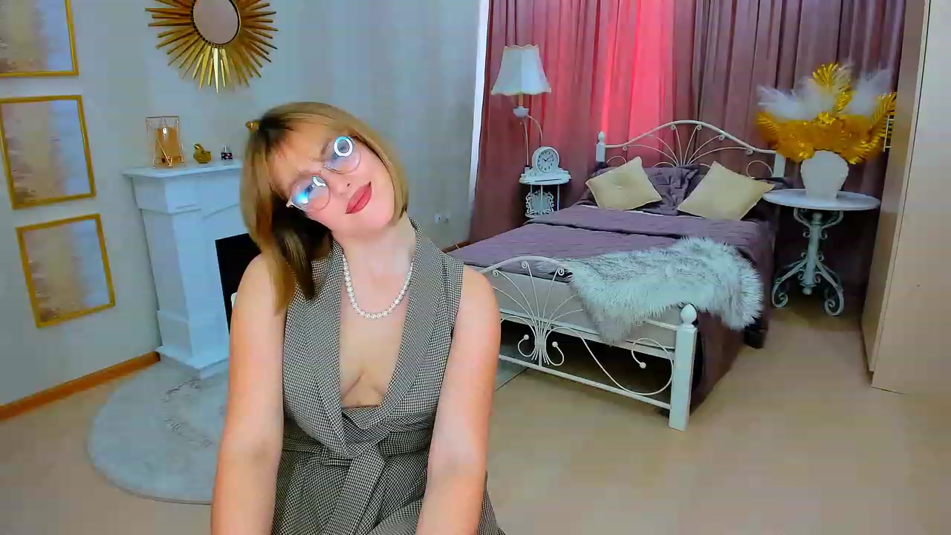 Gallery image thumbnail from GracePanther's myfreecams stream on, 11/06/2023, 08:55 image 7 of 20