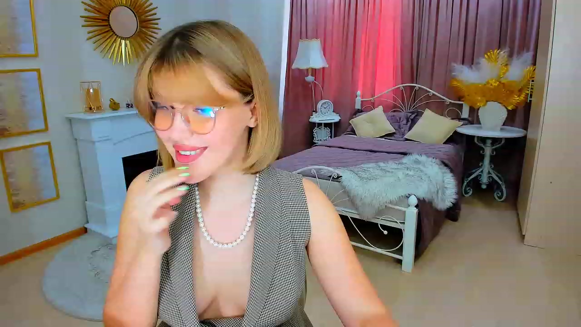 Gallery image thumbnail from GracePanther's myfreecams stream on, 11/06/2023, 08:55 image 1 of 20