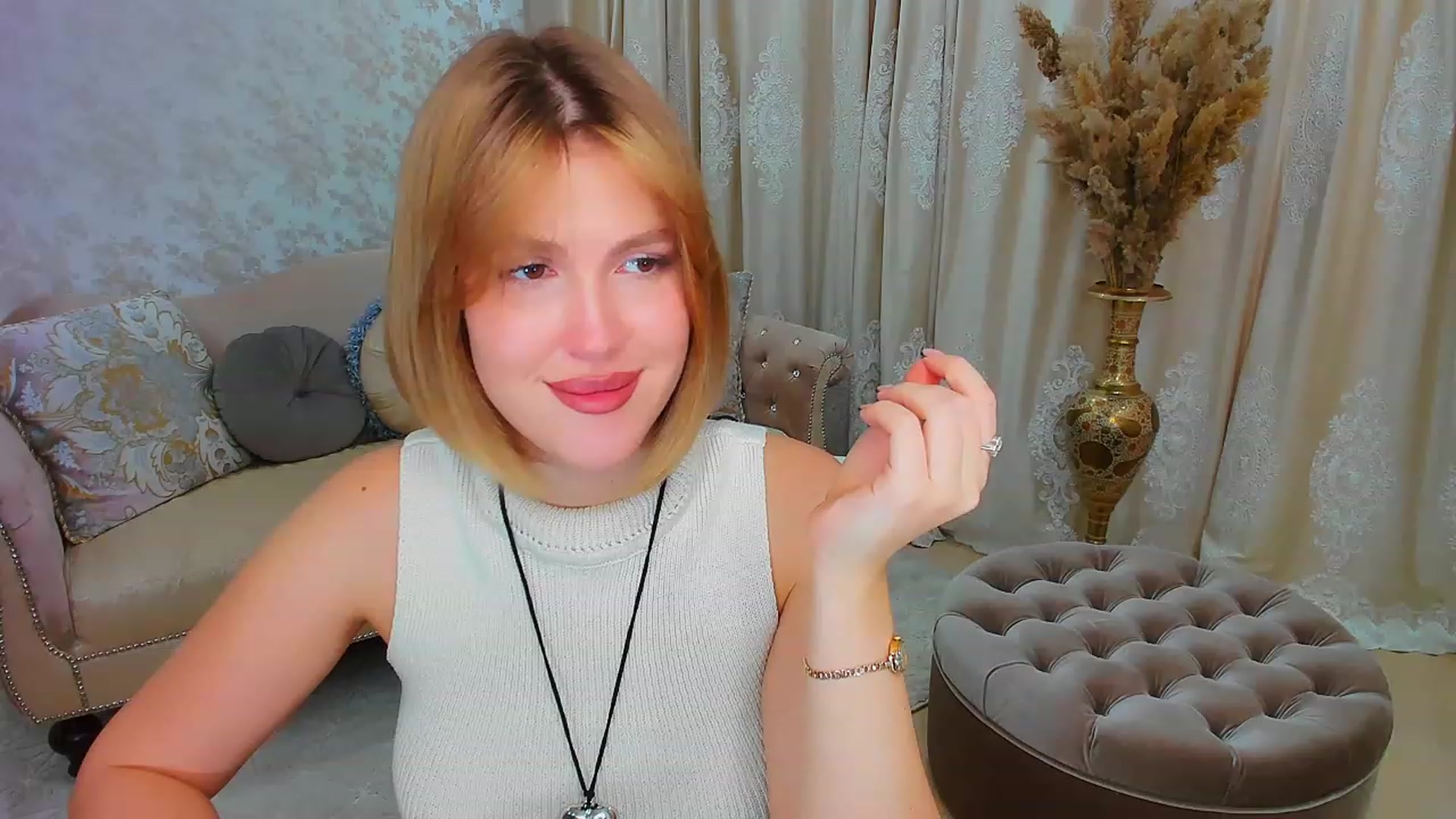 Gallery image thumbnail from GracePanther's myfreecams stream on, 11/09/2023, 09:02 image 2 of 20
