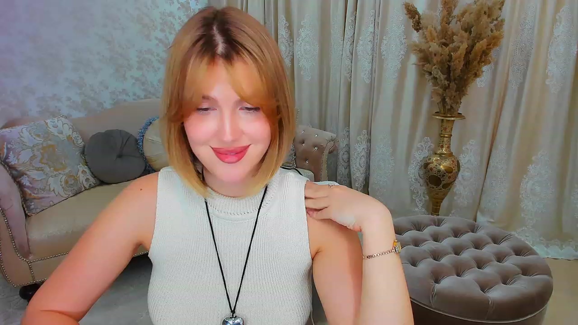 Gallery image thumbnail from GracePanther's myfreecams stream on, 11/09/2023, 09:02 image 14 of 20