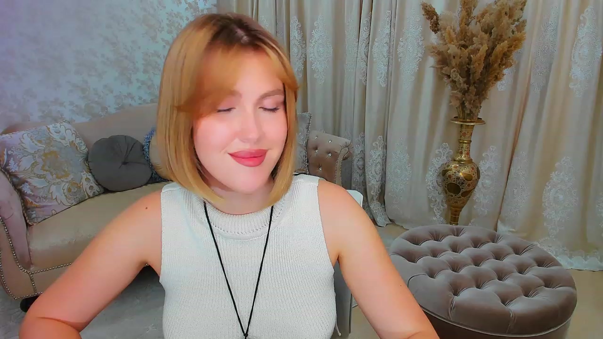 Gallery image thumbnail from GracePanther's myfreecams stream on, 11/09/2023, 09:02 image 9 of 20