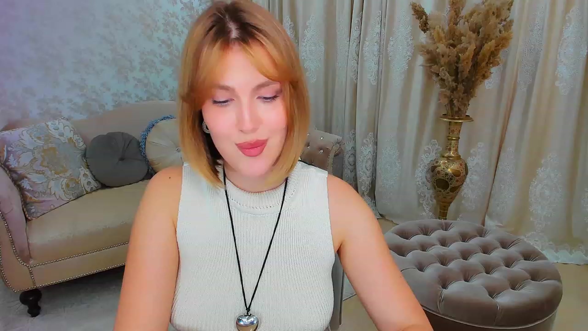 Gallery image thumbnail from GracePanther's myfreecams stream on, 11/09/2023, 09:02 image 8 of 20
