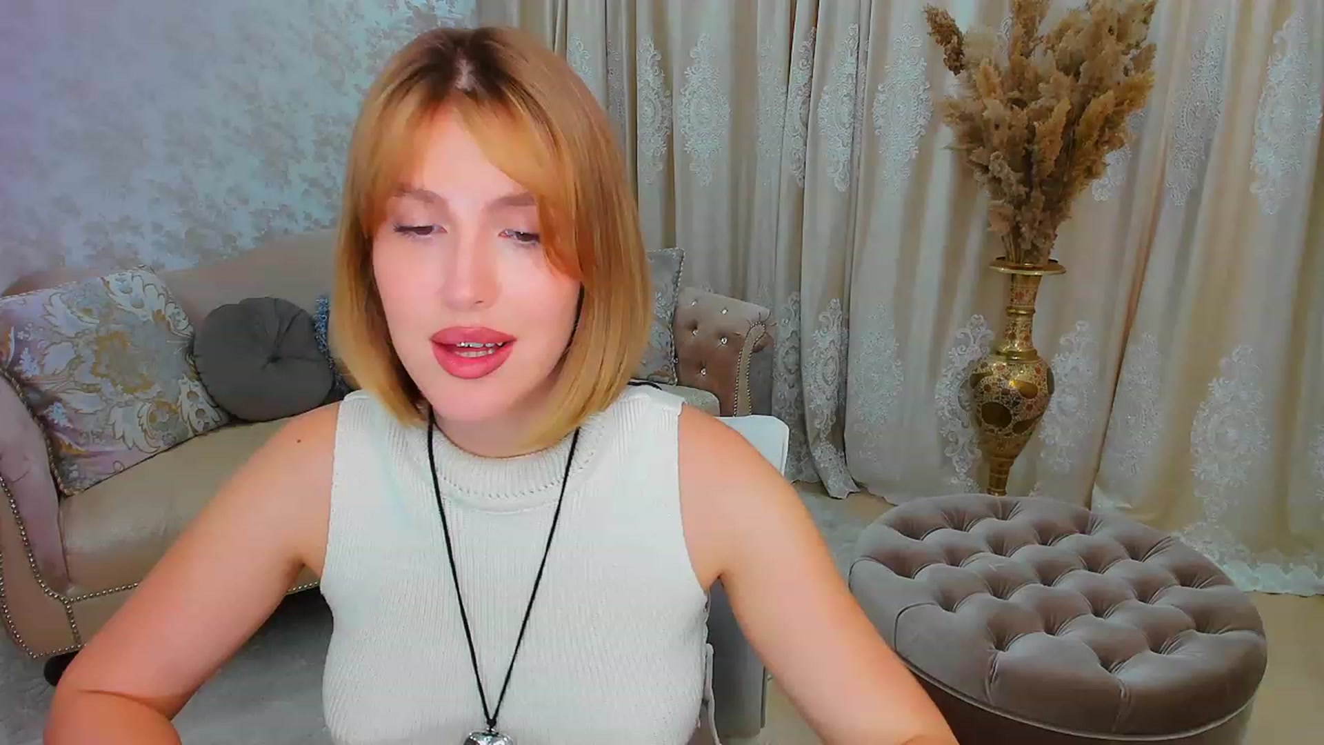 Gallery image thumbnail from GracePanther's myfreecams stream on, 11/09/2023, 09:02 image 4 of 20