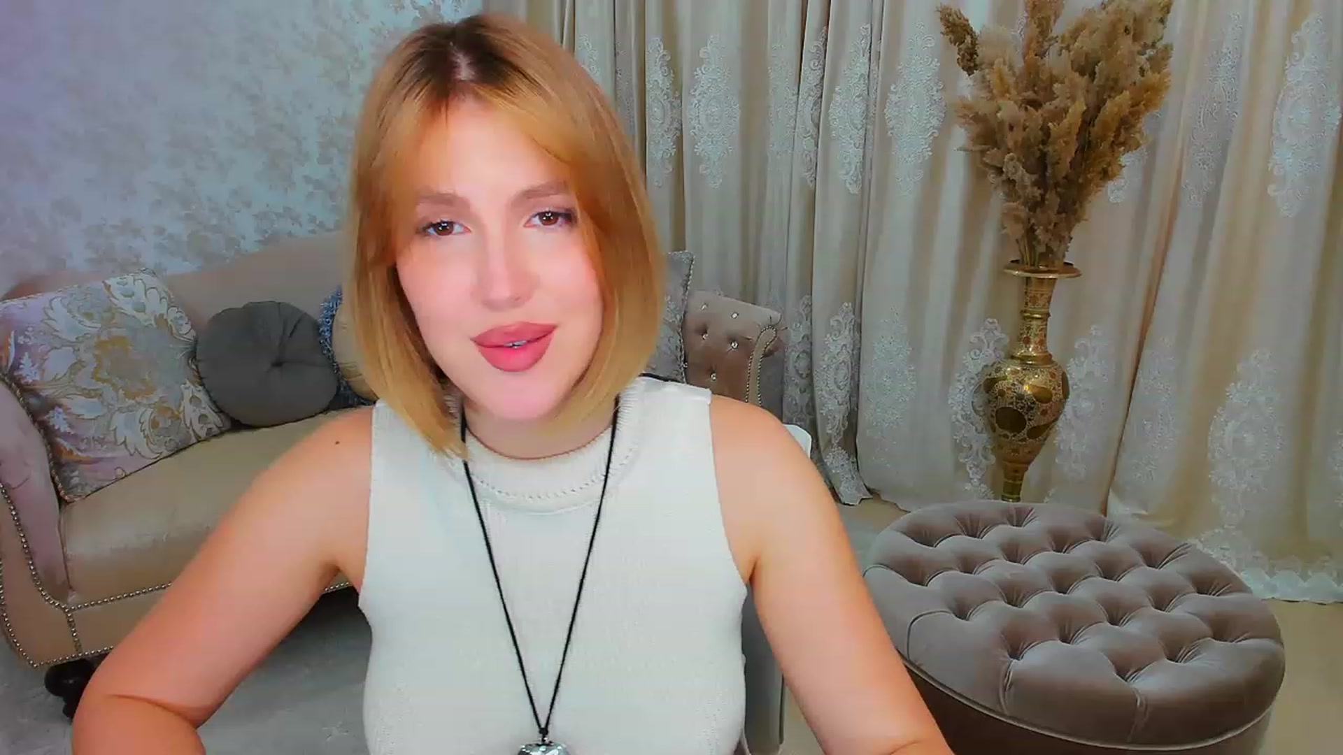 Gallery image thumbnail from GracePanther's myfreecams stream on, 11/09/2023, 09:02 image 3 of 20