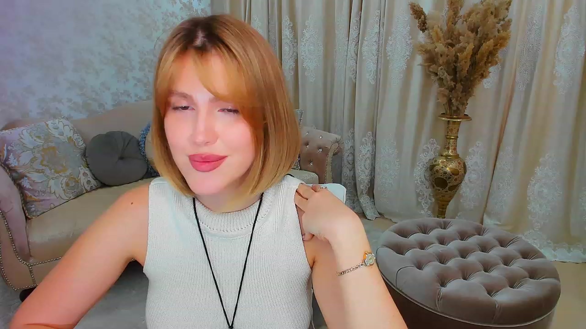 Gallery image thumbnail from GracePanther's myfreecams stream on, 11/09/2023, 09:02 image 16 of 20
