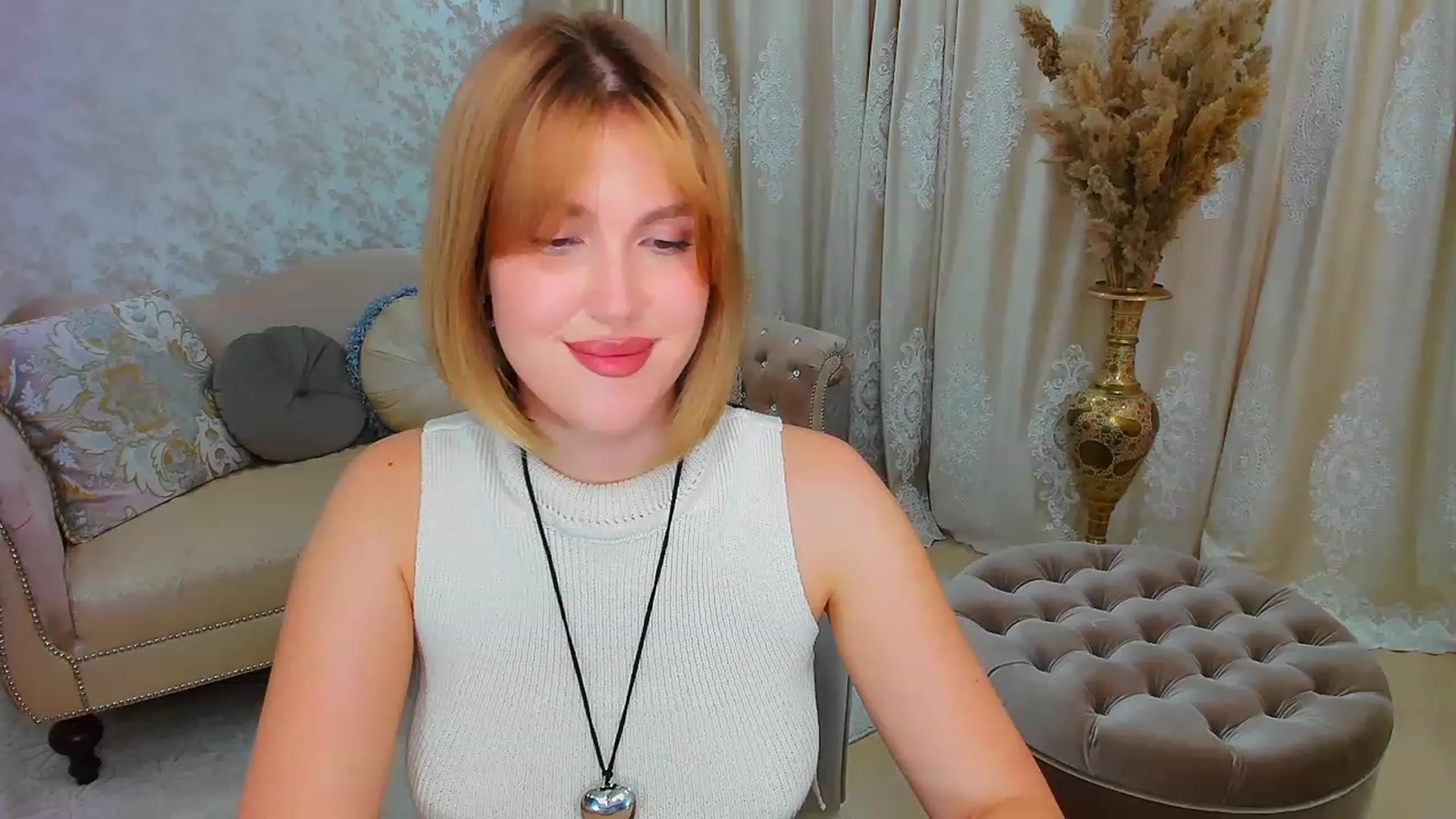 Gallery image thumbnail from GracePanther's myfreecams stream on, 11/09/2023, 09:02 image 7 of 20