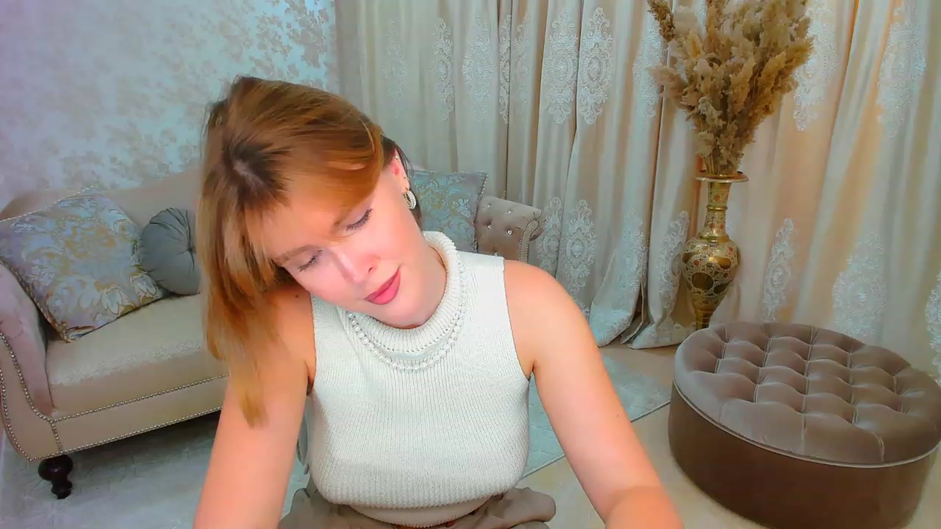 Gallery image thumbnail from GracePanther's myfreecams stream on, 11/13/2023, 07:51 image 11 of 20