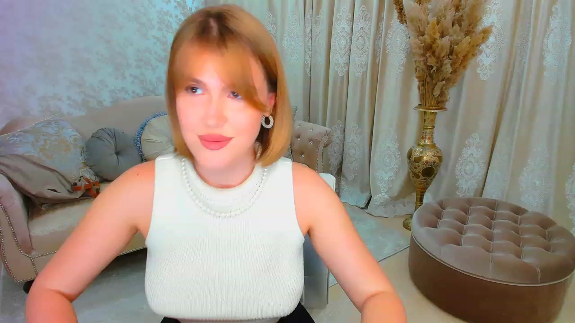 Gallery image thumbnail from GracePanther's myfreecams stream on, 11/13/2023, 09:02 image 3 of 20