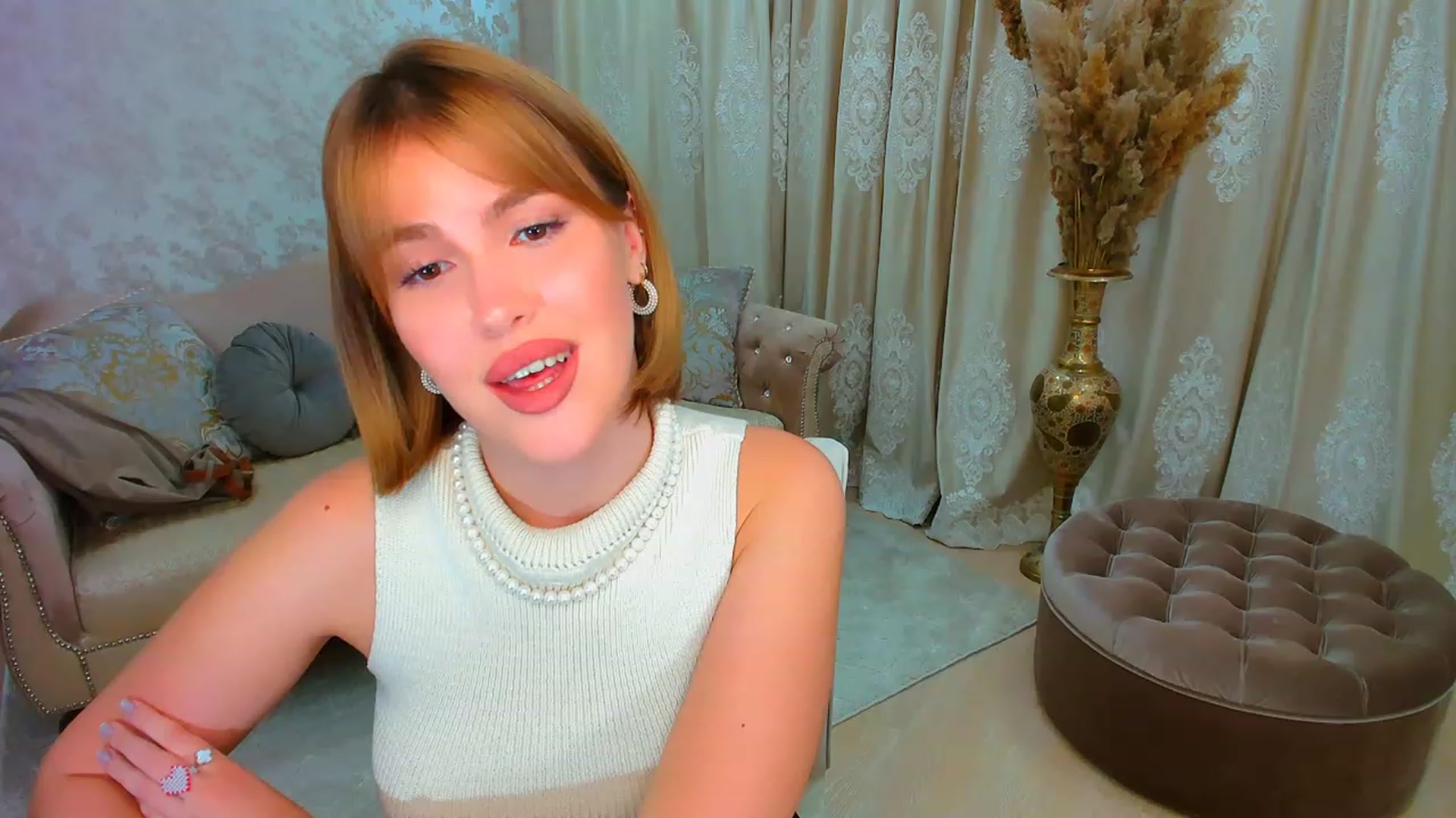 Gallery image thumbnail from GracePanther's myfreecams stream on, 11/13/2023, 09:02 image 4 of 20