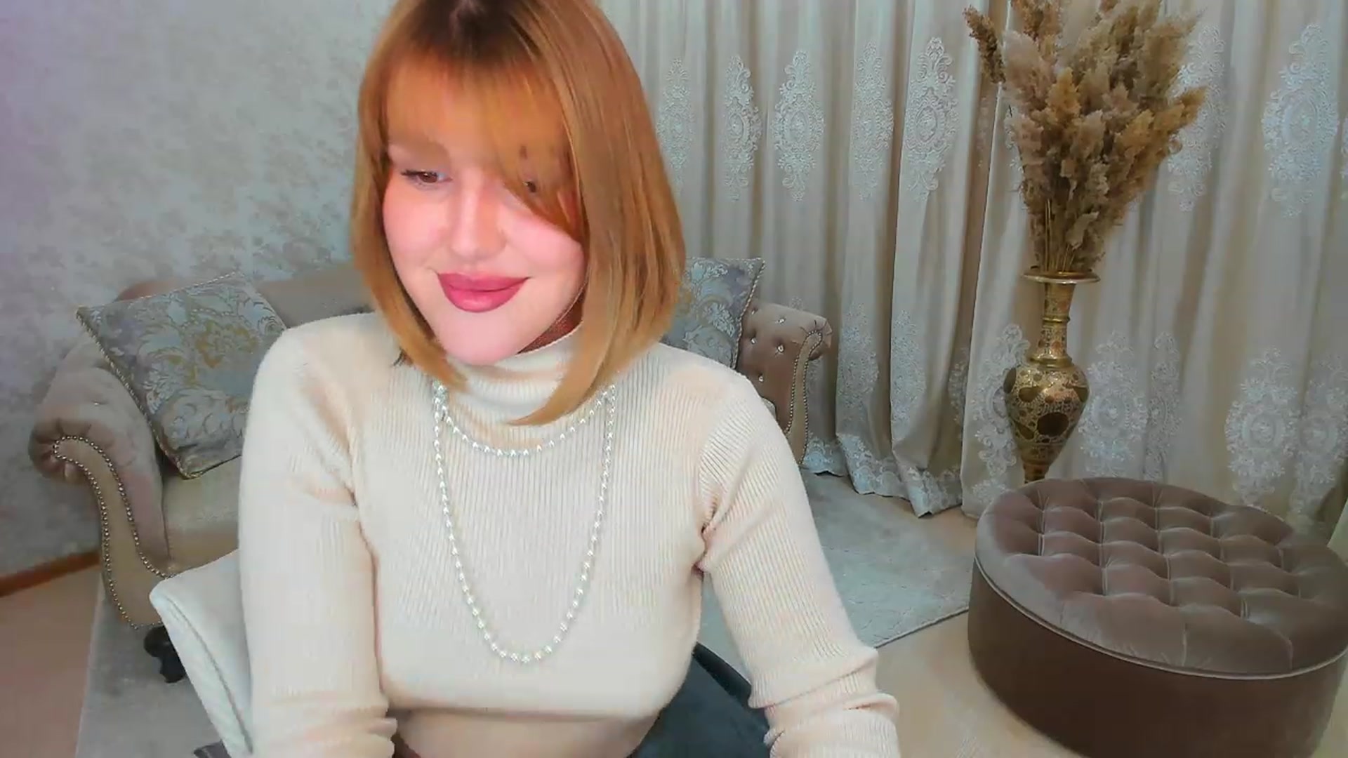 Gallery image thumbnail from GracePanther's myfreecams stream on, 11/27/2023, 08:16 image 8 of 20