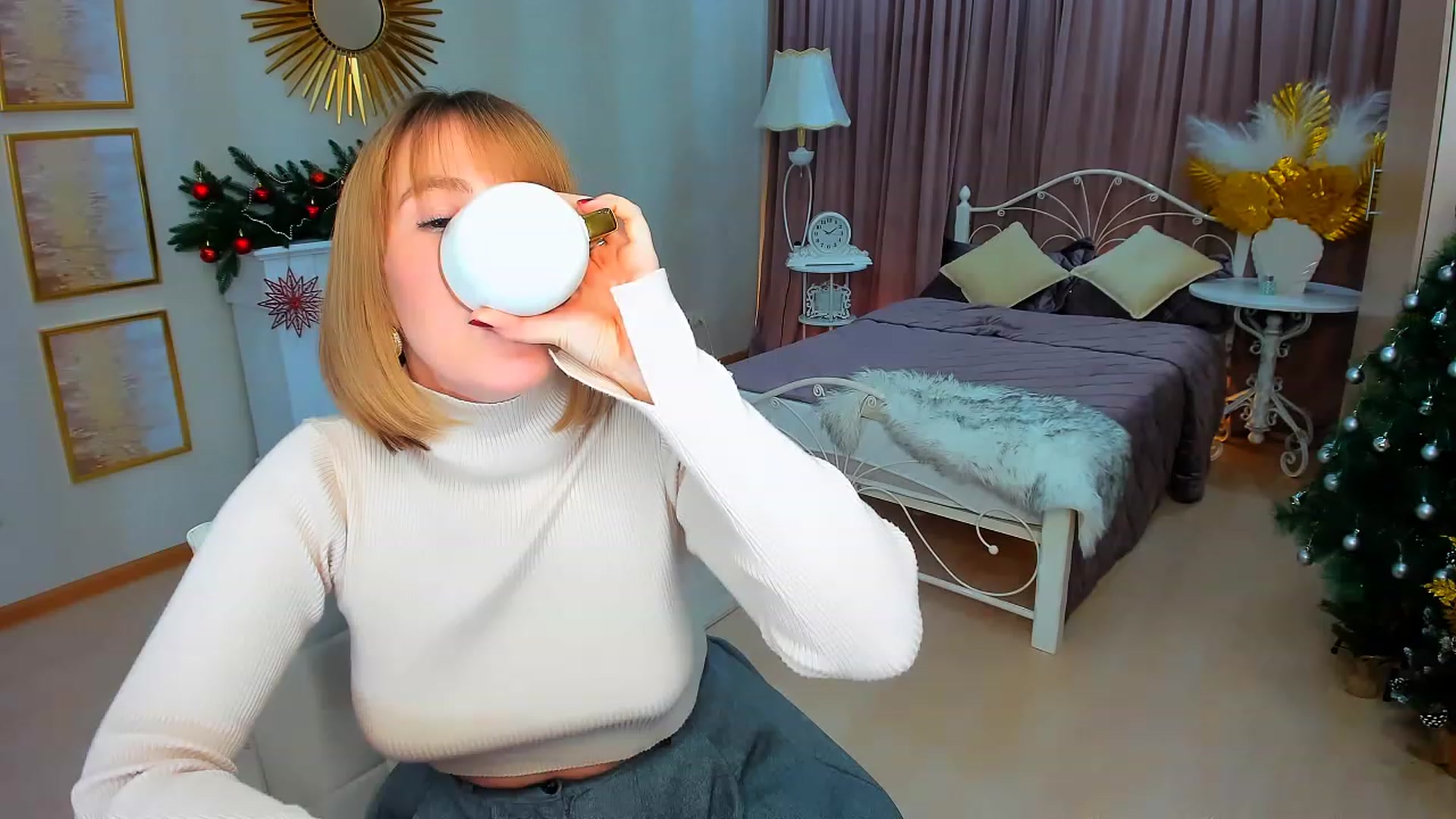 Gallery image thumbnail from GracePanther's myfreecams stream on, 12/08/2023, 09:12 image 16 of 20