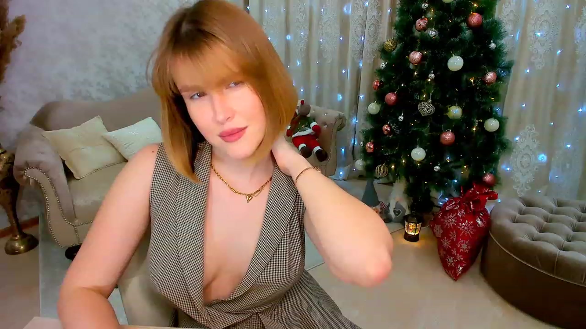 Gallery image thumbnail from GracePanther's myfreecams stream on, 12/11/2023, 07:50 image 15 of 20