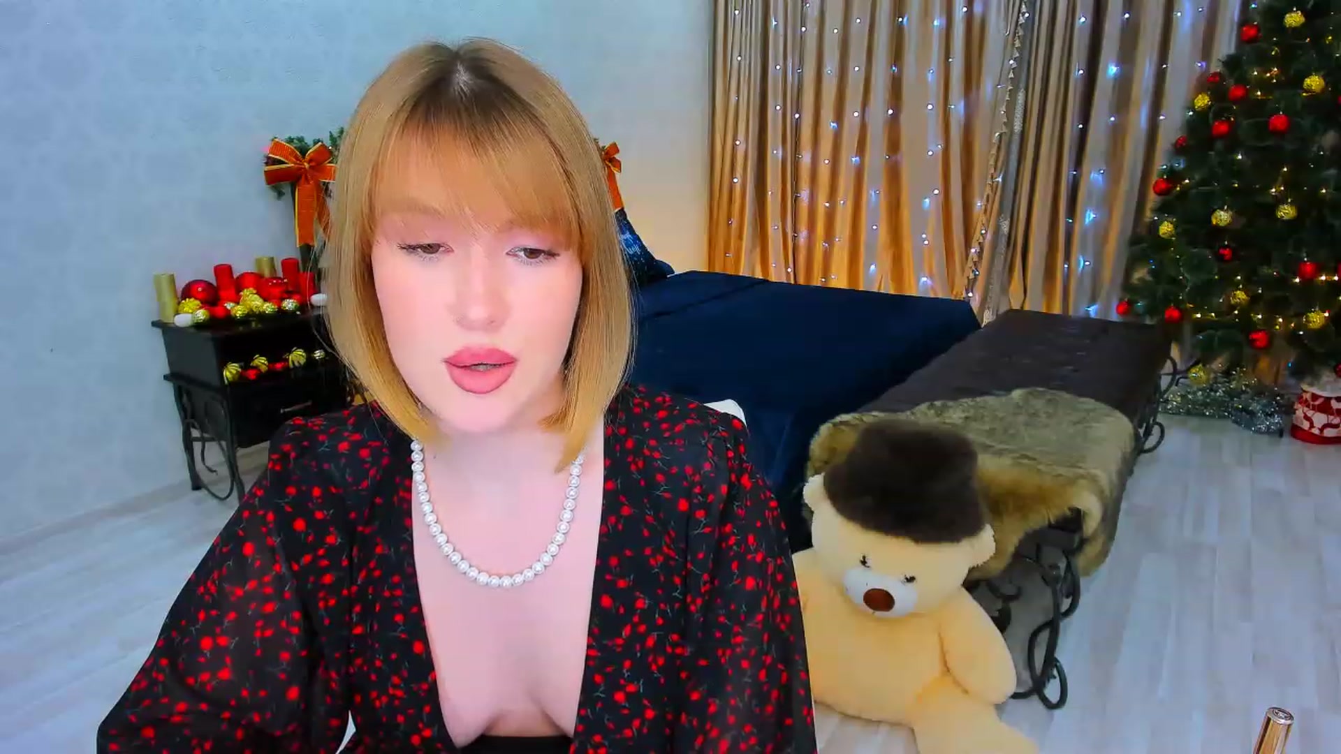 Gallery image thumbnail from GracePanther's myfreecams stream on, 12/12/2023, 08:27 image 20 of 20
