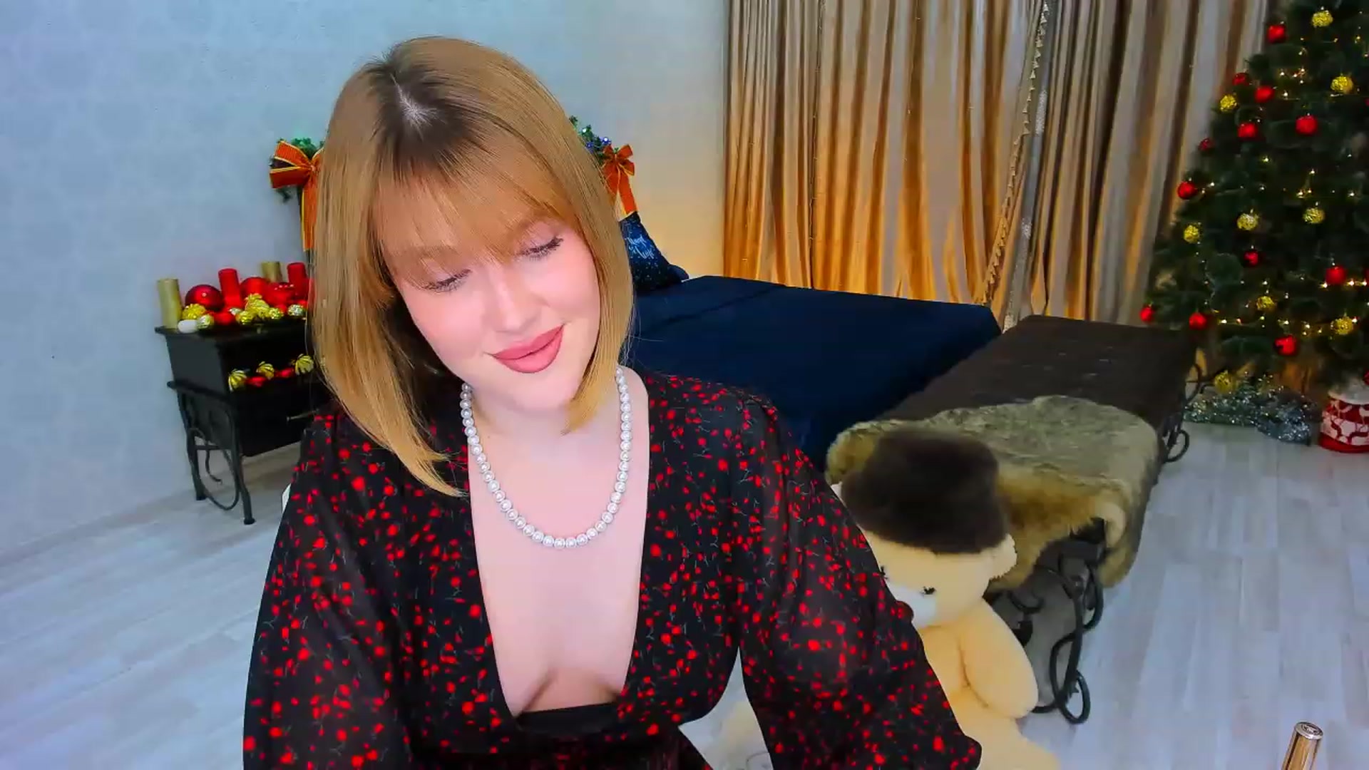 Gallery image thumbnail from GracePanther's myfreecams stream on, 12/12/2023, 08:27 image 8 of 20