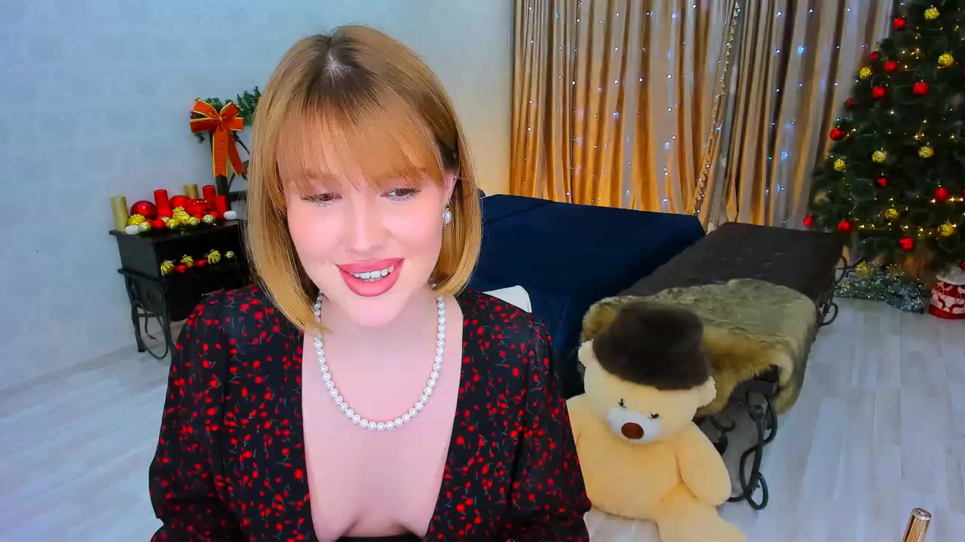 Gallery image thumbnail from GracePanther's myfreecams stream on, 12/12/2023, 08:27 image 13 of 20