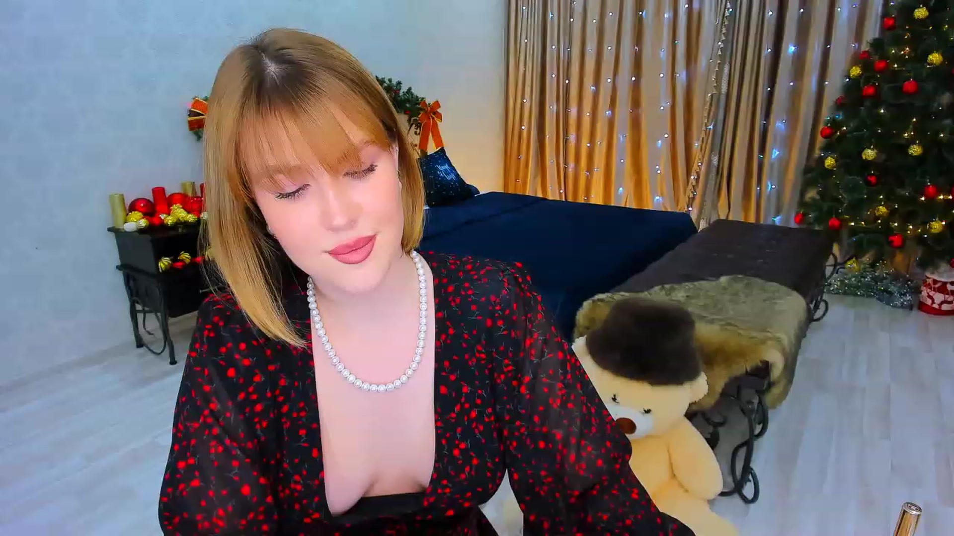 Gallery image thumbnail from GracePanther's myfreecams stream on, 12/12/2023, 08:27 image 4 of 20