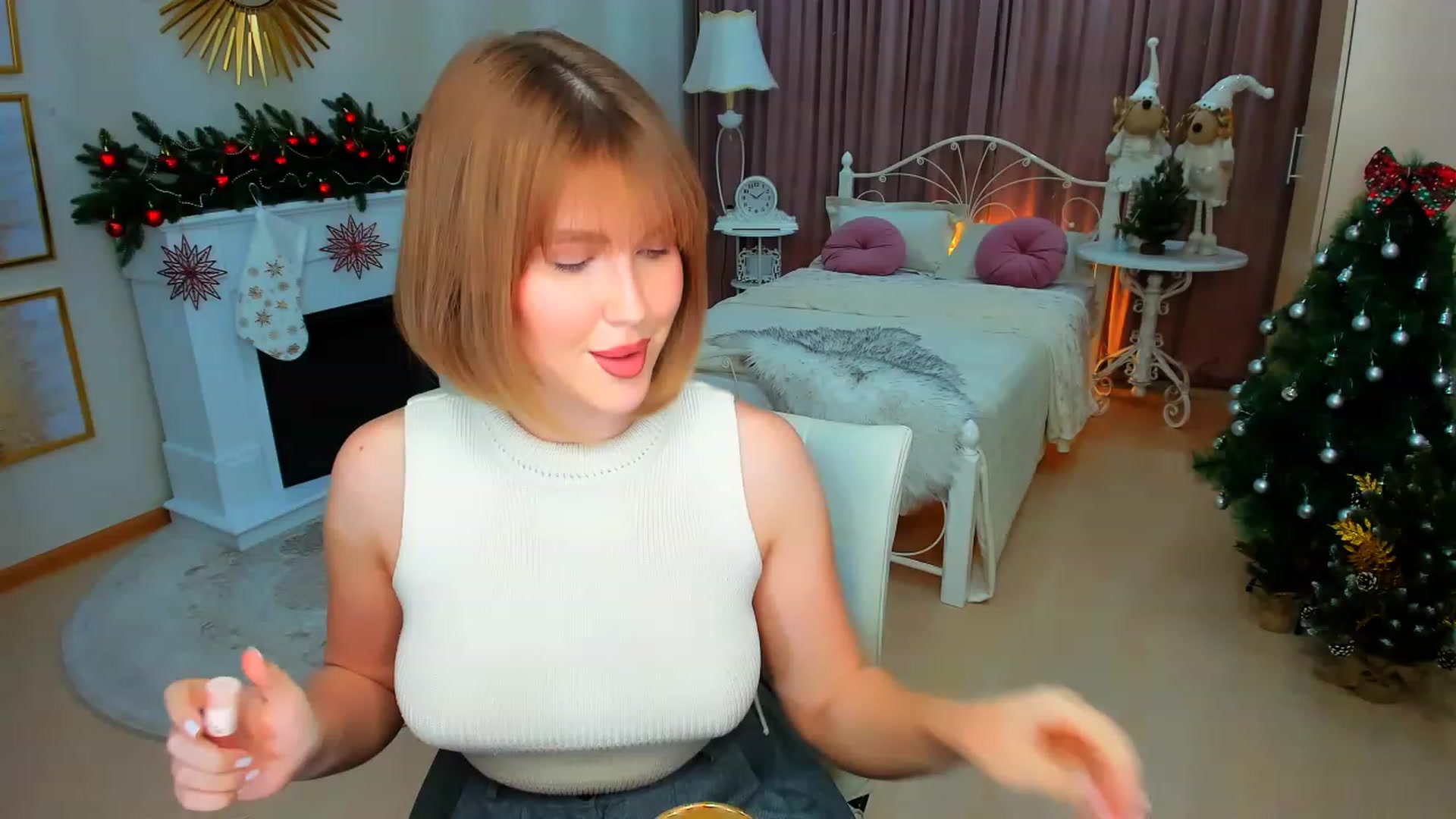 Gallery image thumbnail from GracePanther's myfreecams stream on, 12/22/2023, 09:01 image 3 of 20