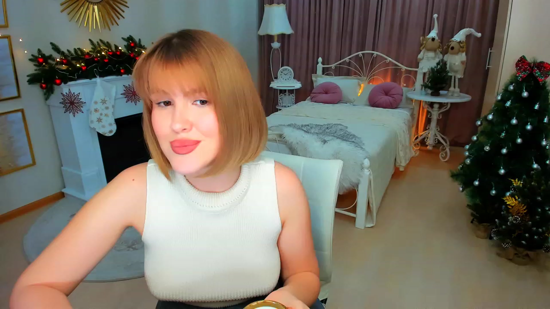 Gallery image thumbnail from GracePanther's myfreecams stream on, 12/22/2023, 09:01 image 2 of 20